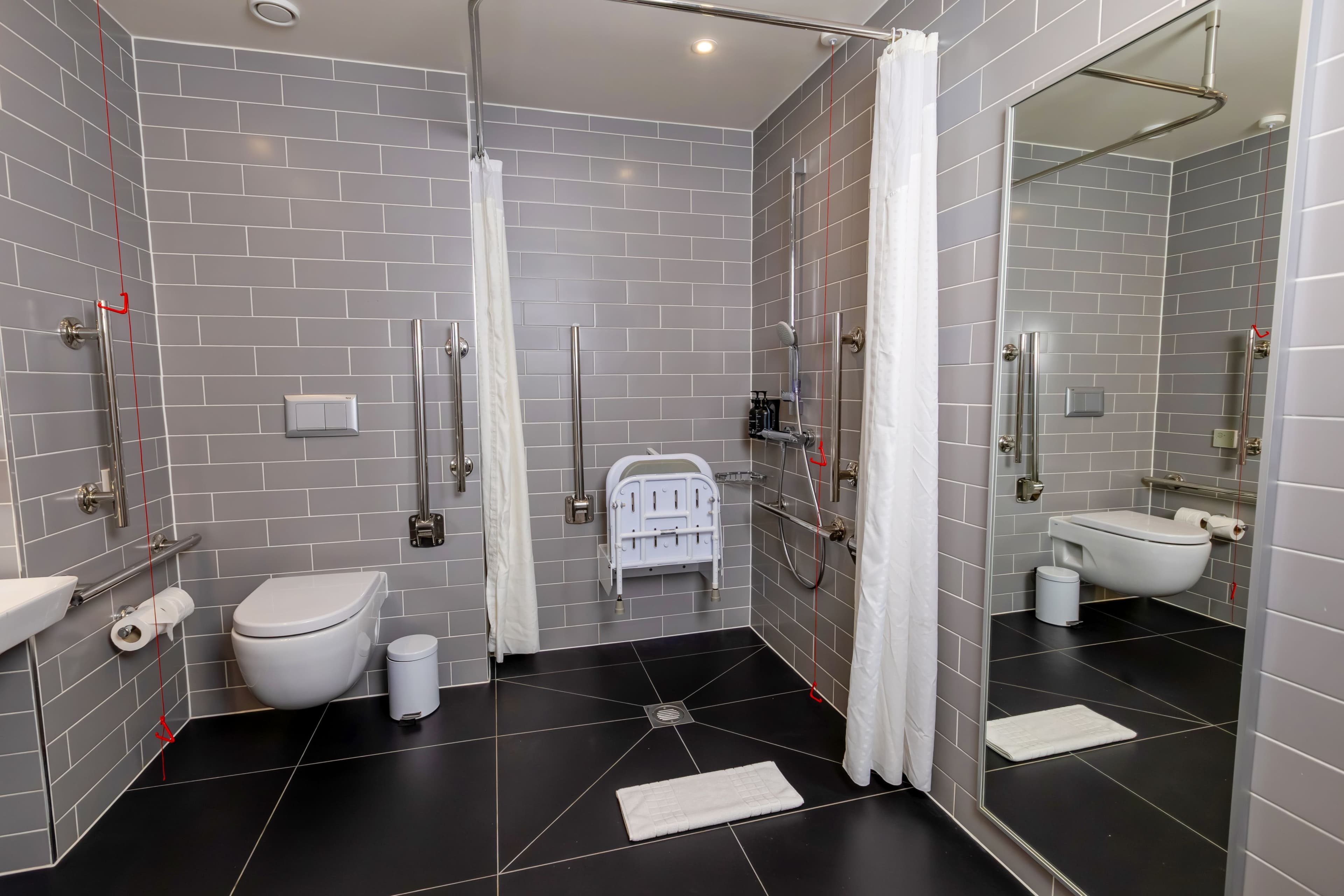 Holiday Inn Express Manchester - Trafford City — 48