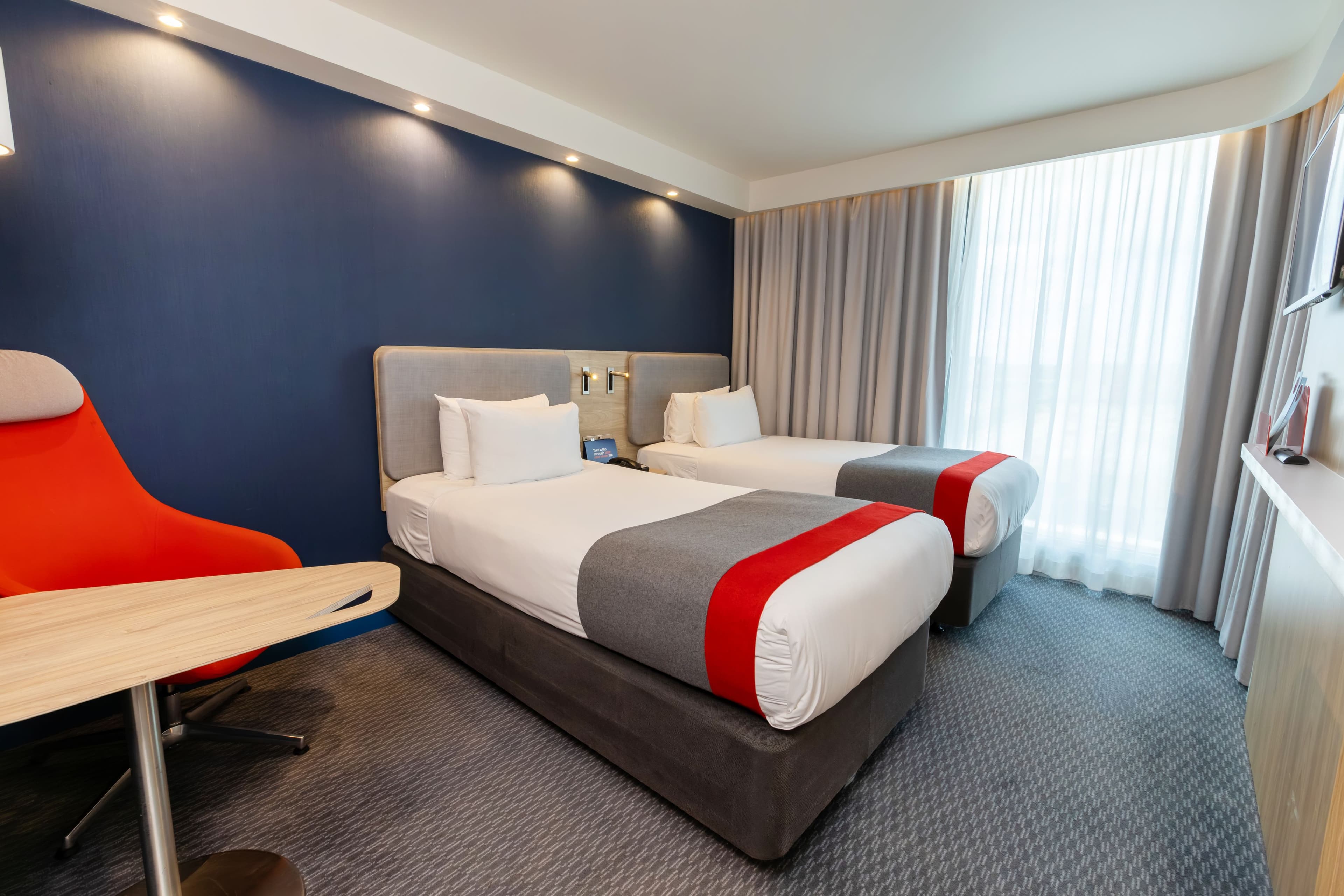 Holiday Inn Express Manchester - Trafford City — 31