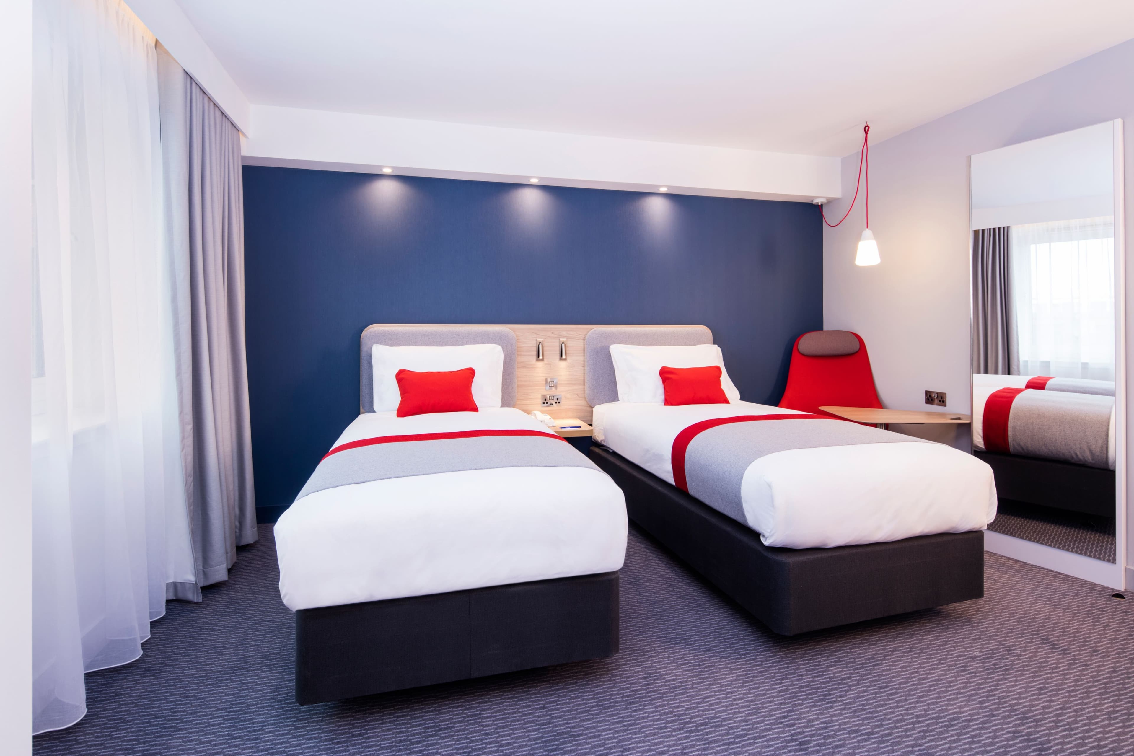Holiday Inn Express Manchester - Trafford City — 41