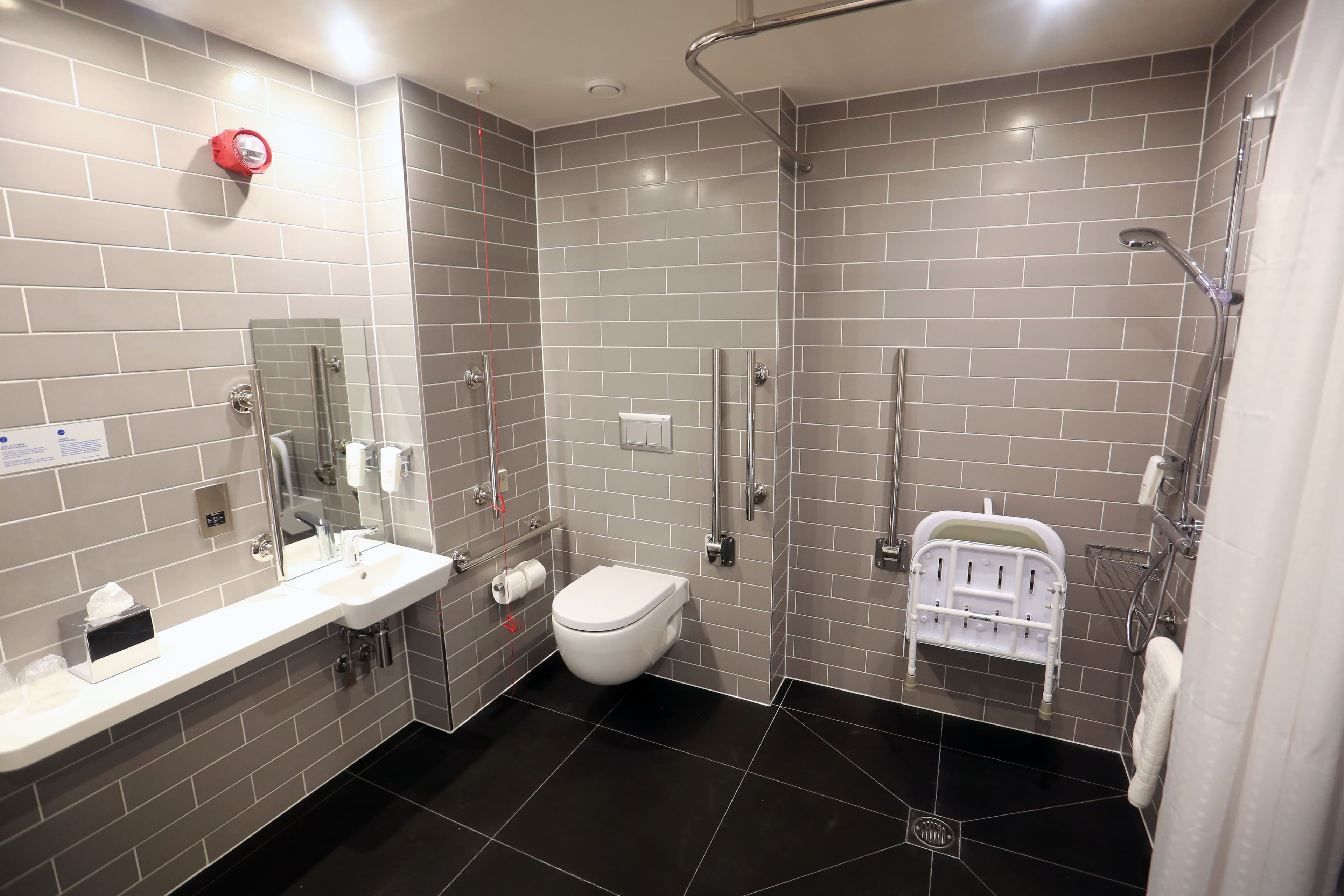 Holiday Inn Express Manchester - Trafford City — 45