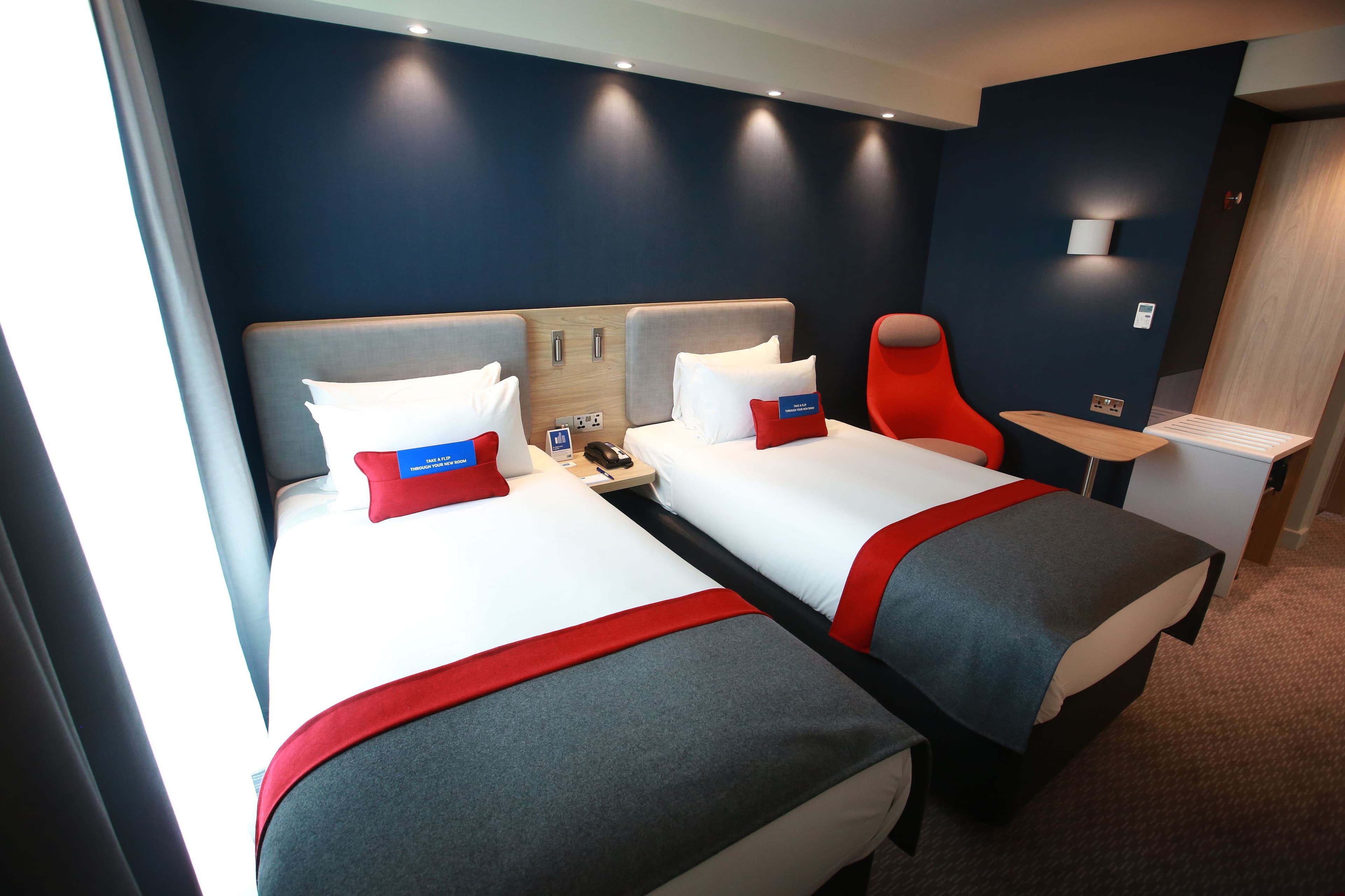 Holiday Inn Express Manchester - Trafford City — 38