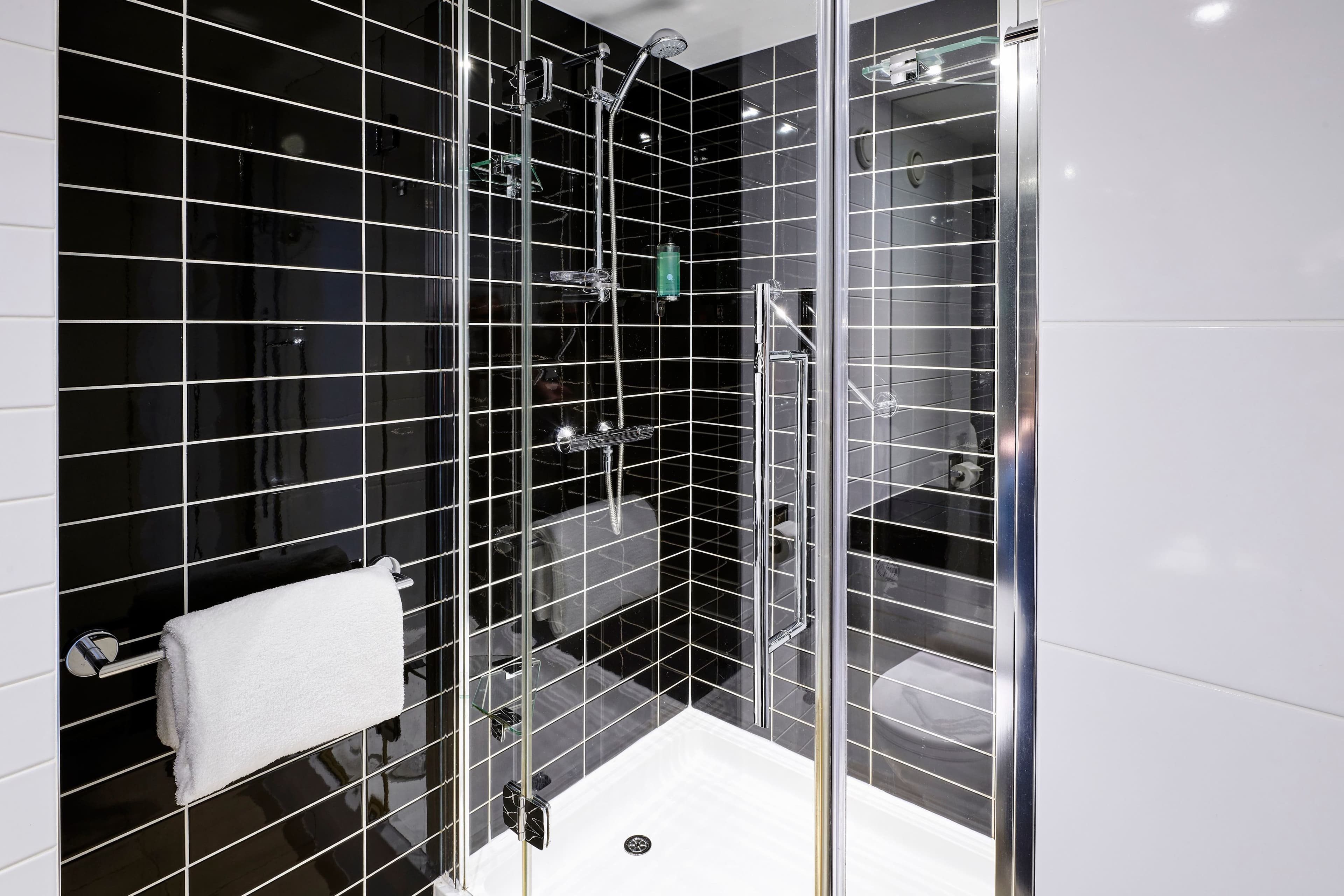Holiday Inn Express Manchester City Centre - Arena - Image 5