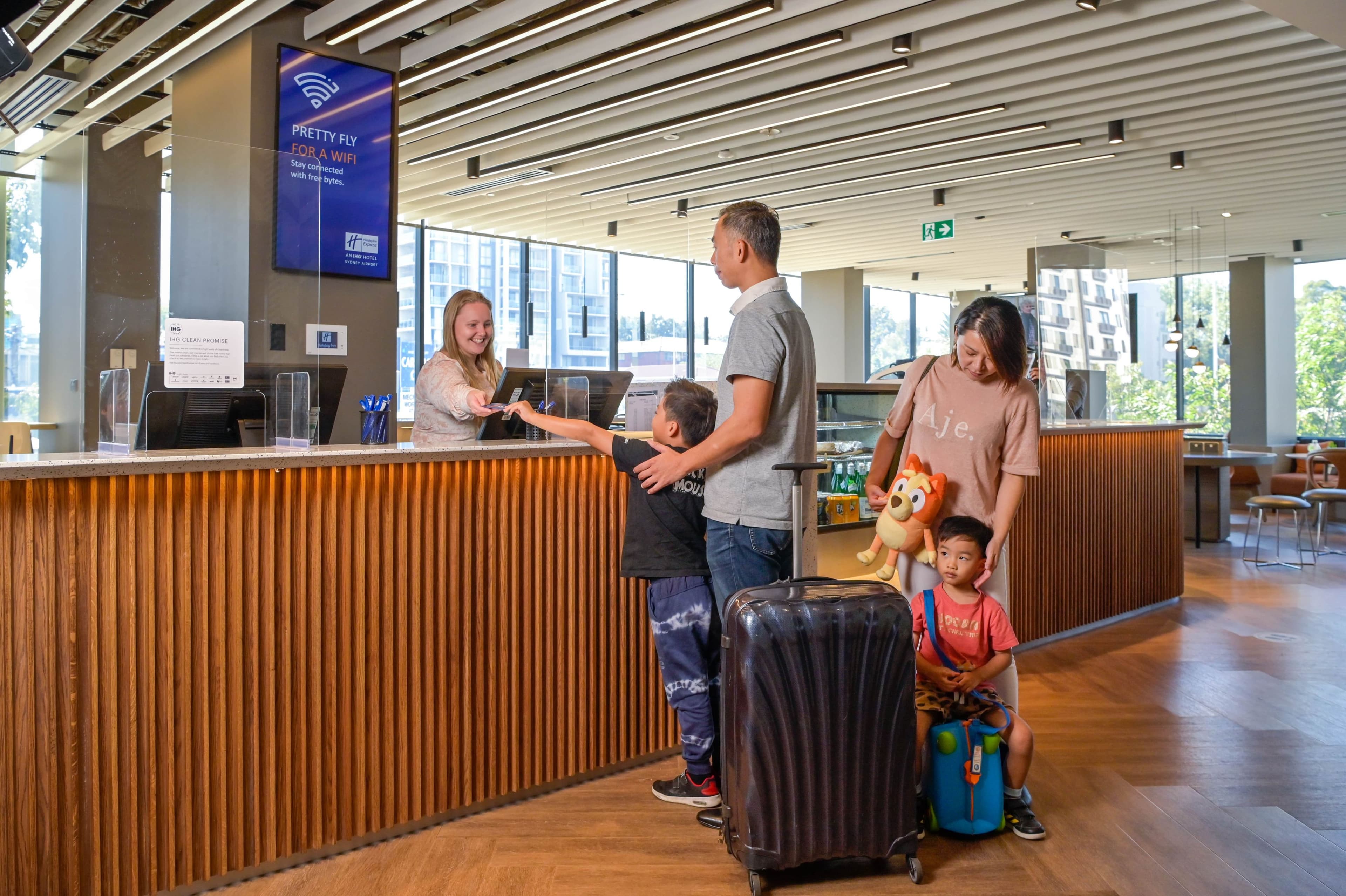 Holiday Inn Express Sydney Airport - Image 1