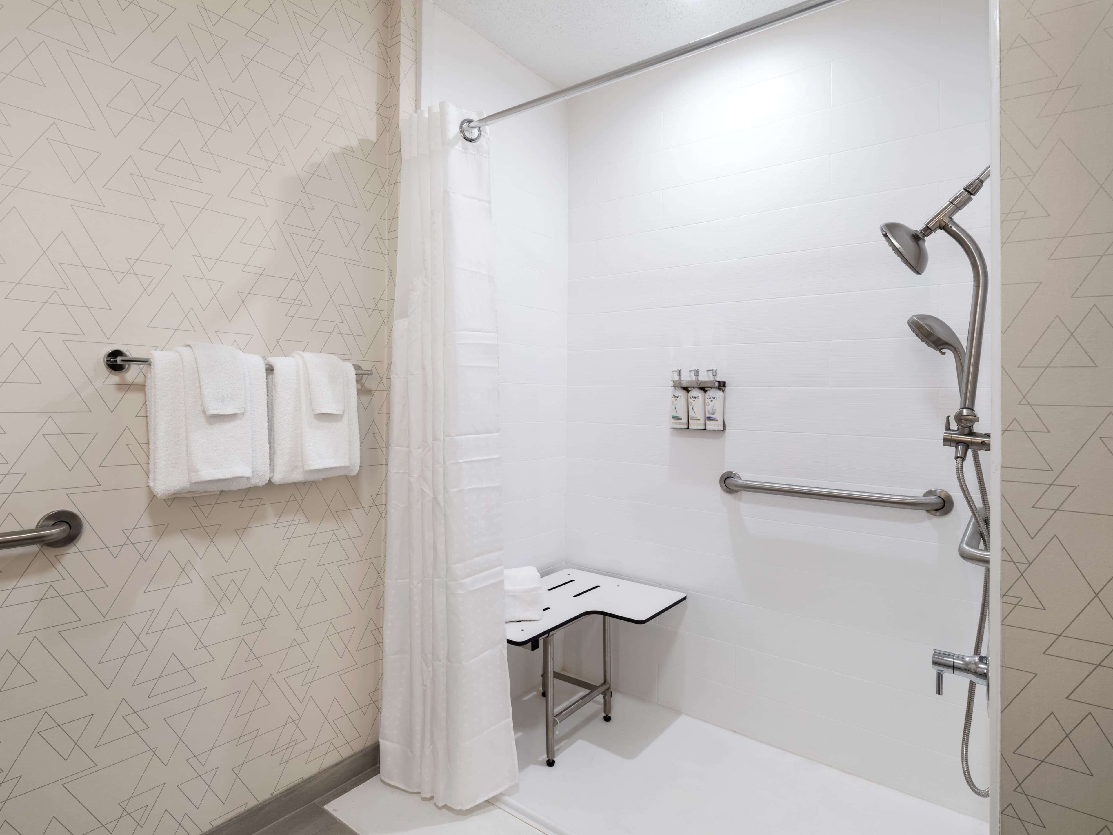 Holiday Inn Express Meadville (I-79 Exit 147a) — 25