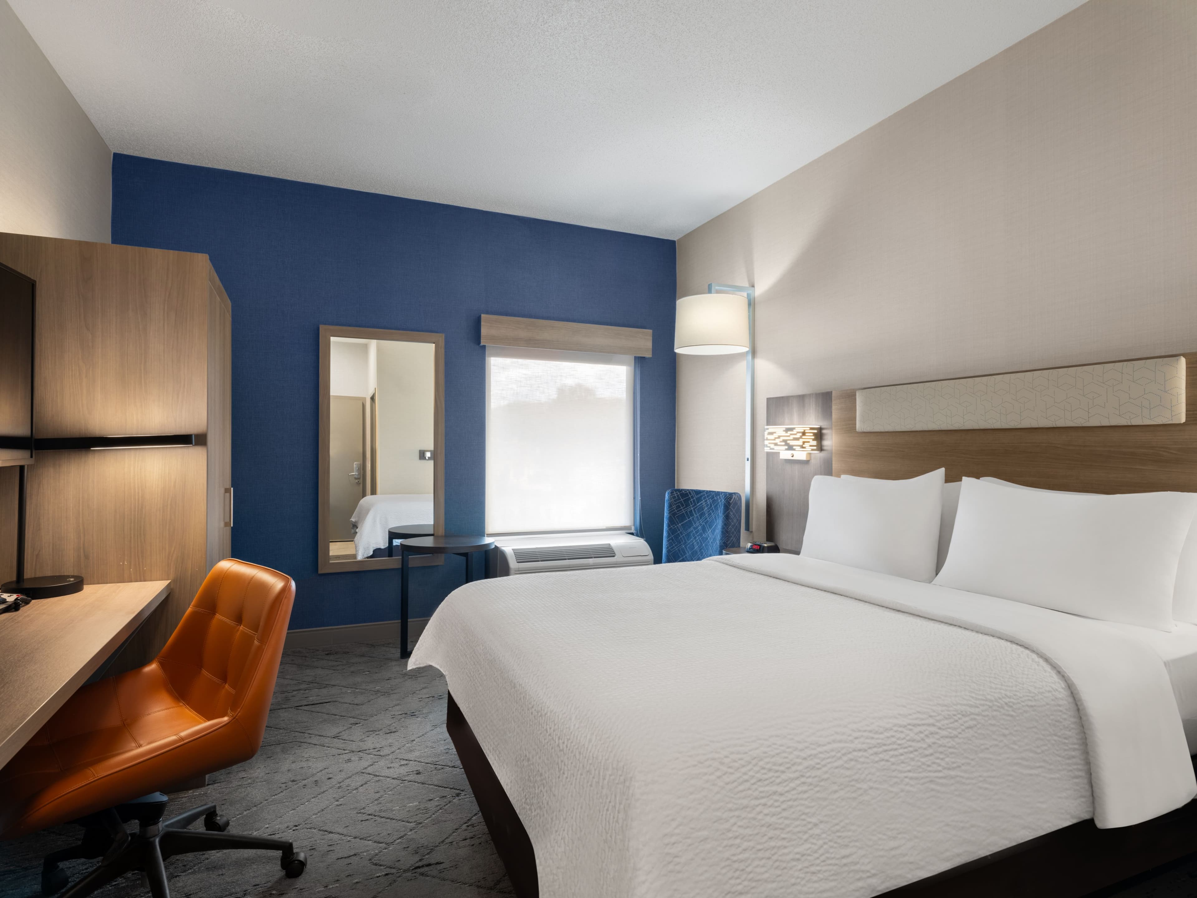 Holiday Inn Express Meadville (I-79 Exit 147a) — 32
