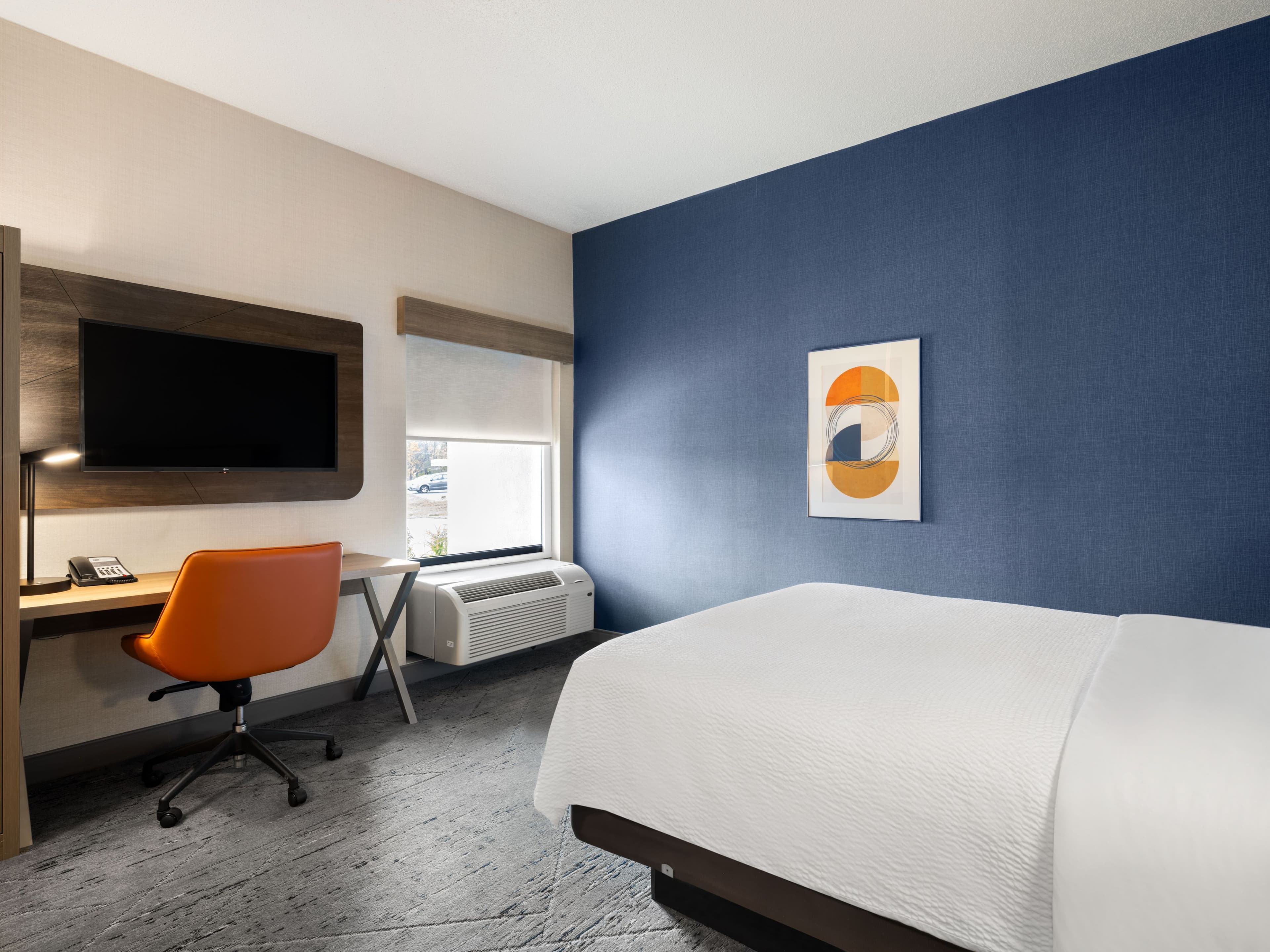 Holiday Inn Express Meadville (I-79 Exit 147a) — 40