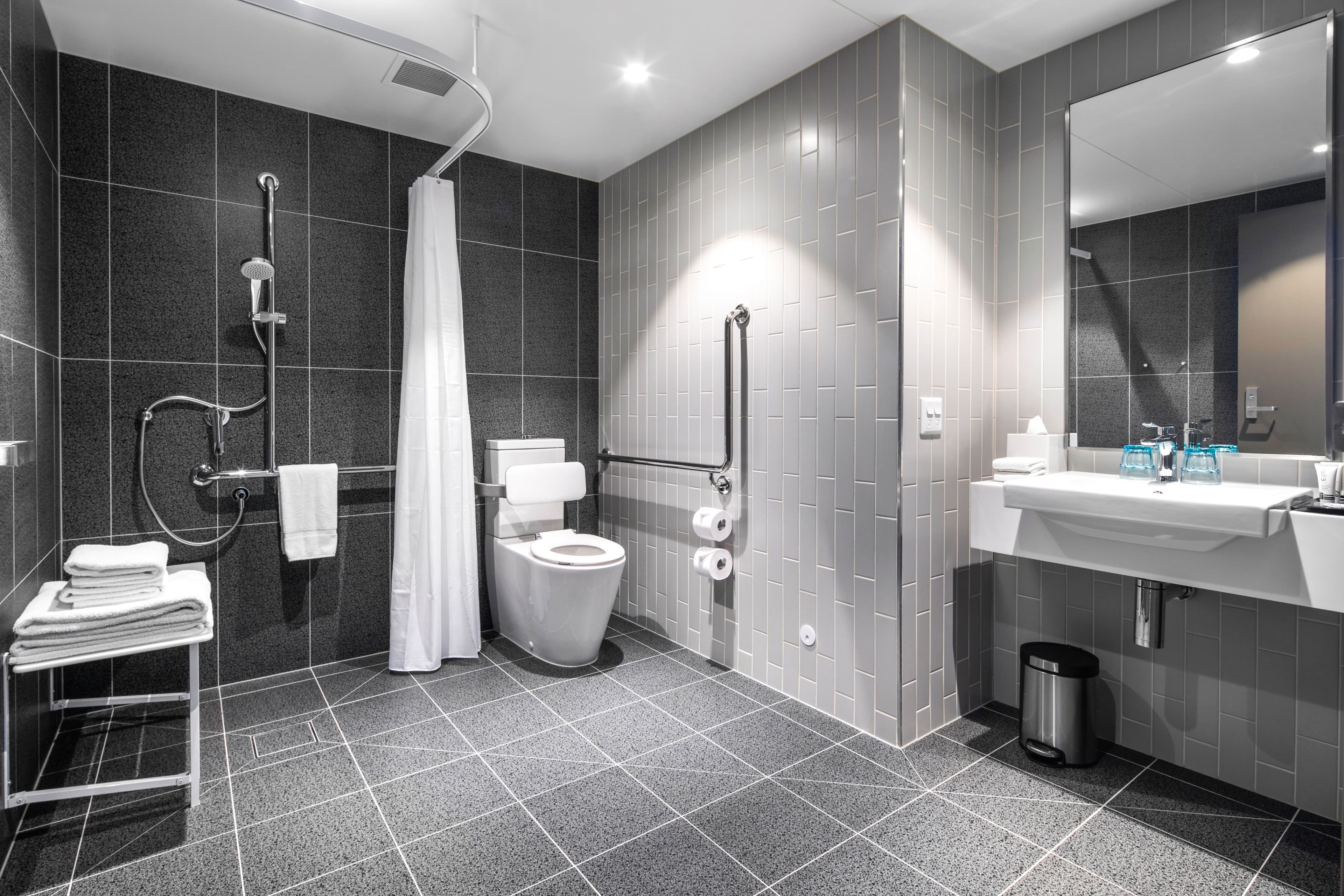 Holiday Inn Express Melbourne Little Collins — 14