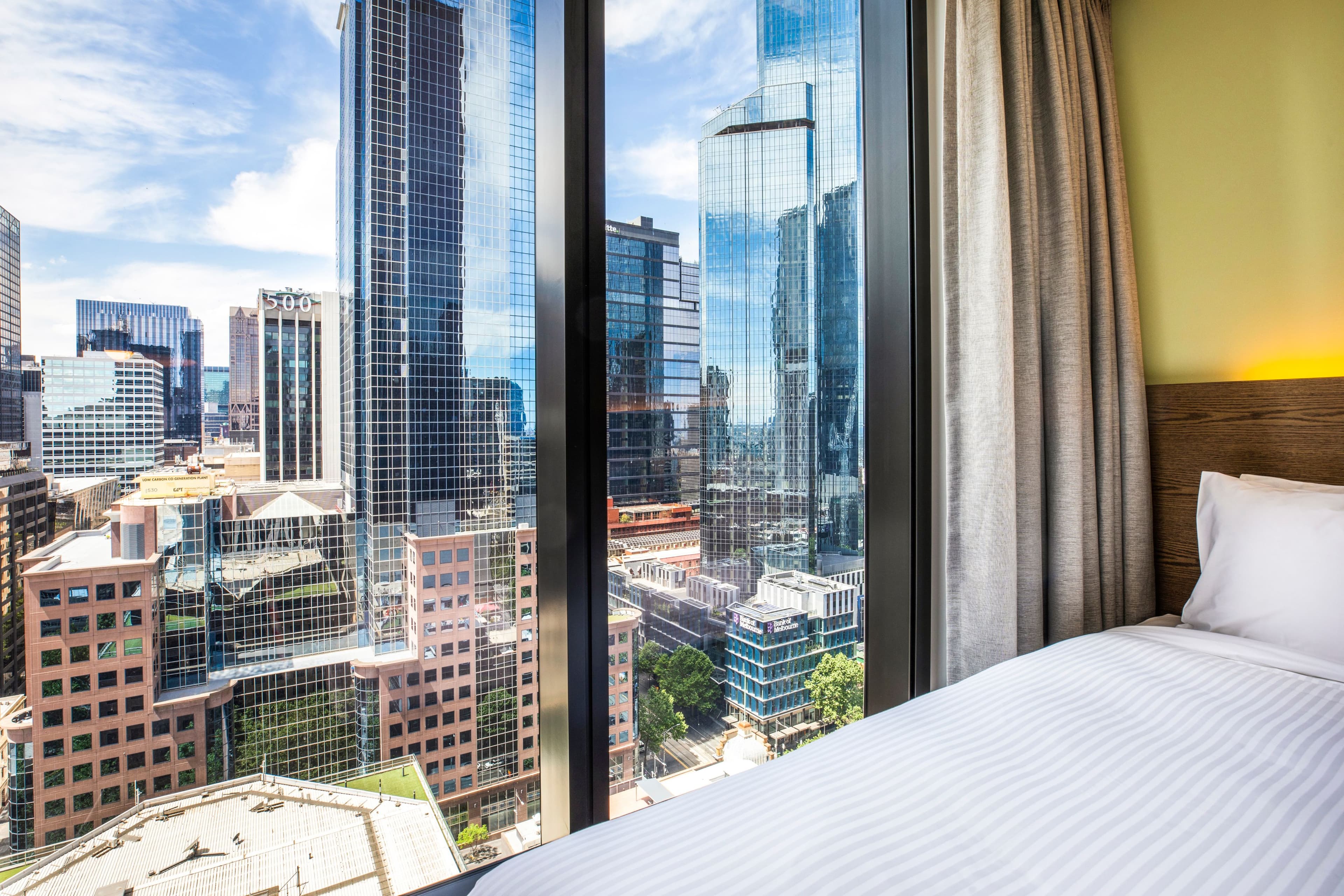 Holiday Inn Express Melbourne Little Collins — 27