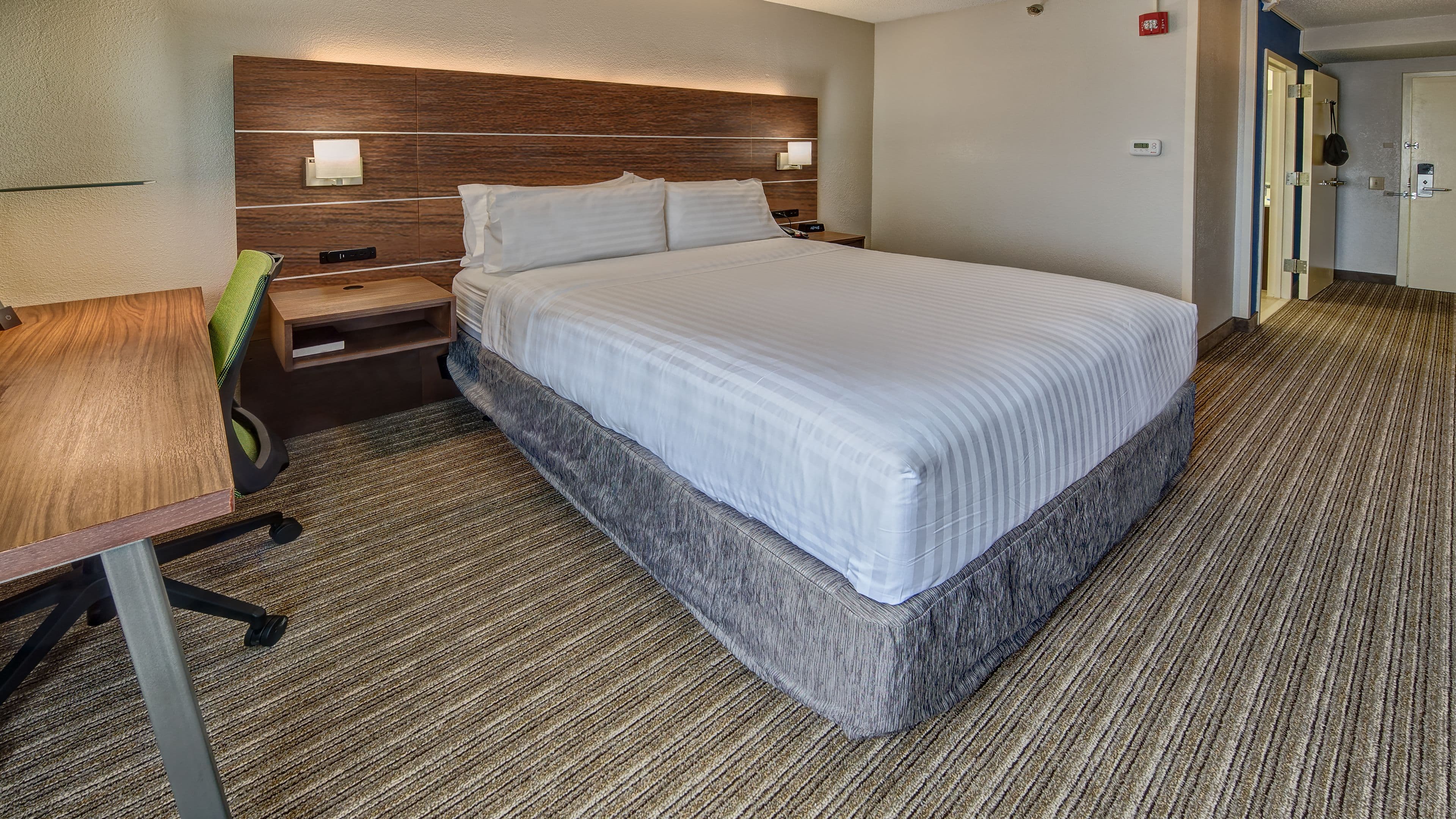 Holiday Inn Express Memphis Medical Center Midtown — 10