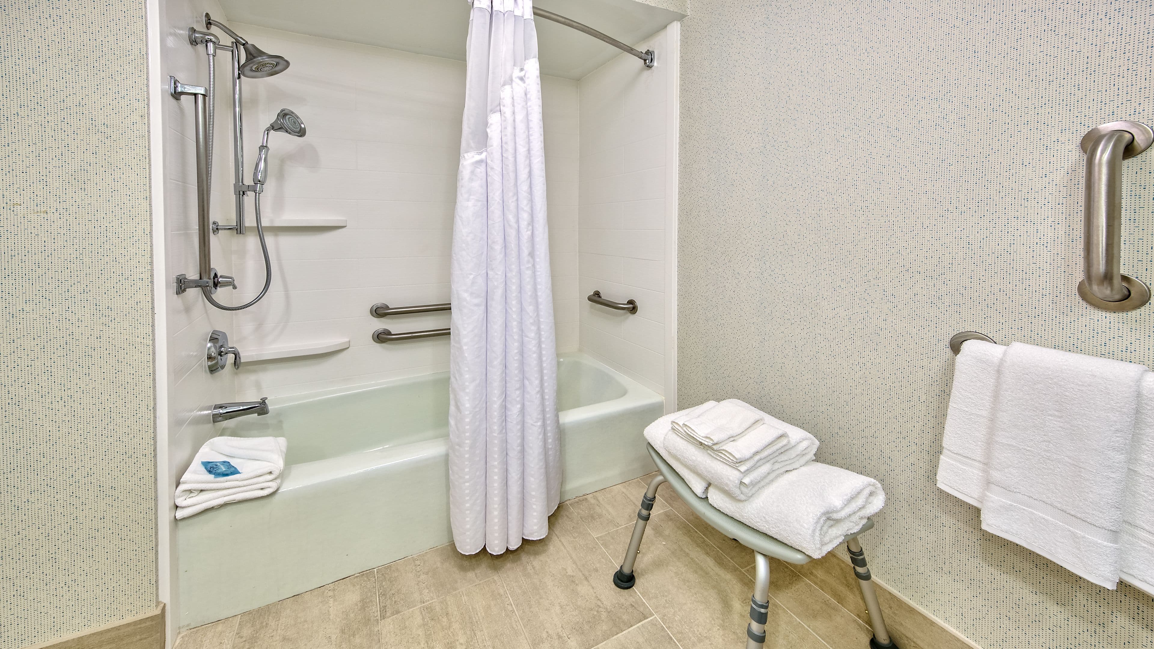 Holiday Inn Express Memphis Medical Center Midtown — 26
