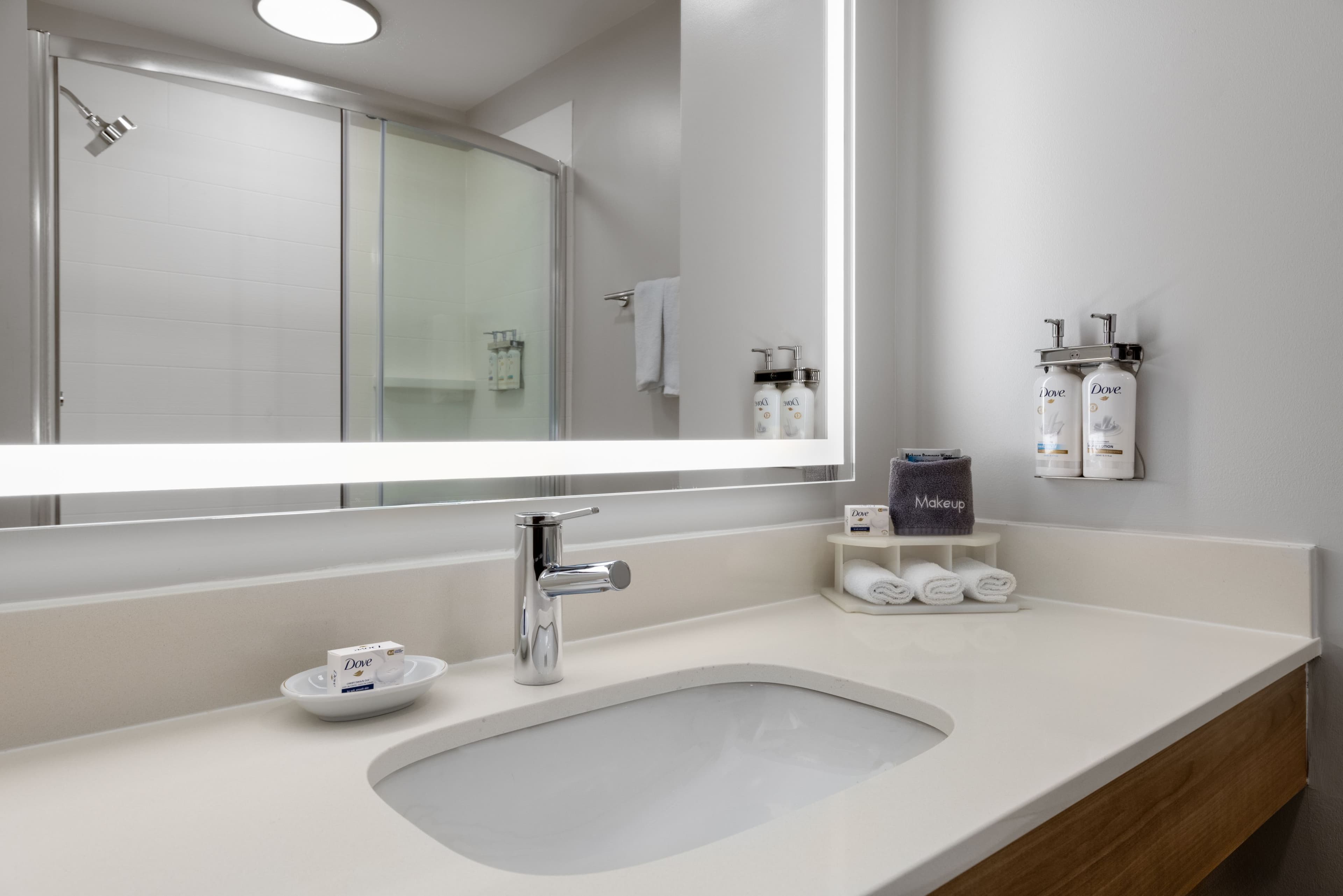 Holiday Inn Express Grove City (Outlet Center) - Image 3
