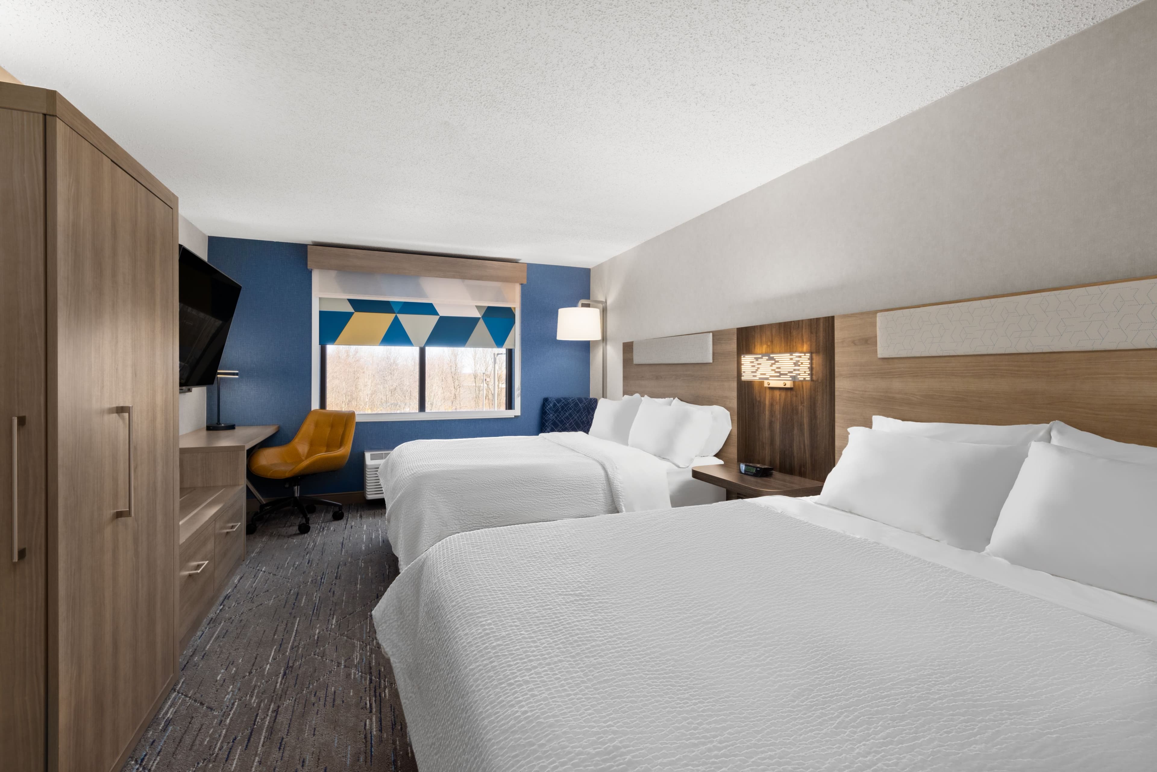 Holiday Inn Express Grove City (Outlet Center) — 16
