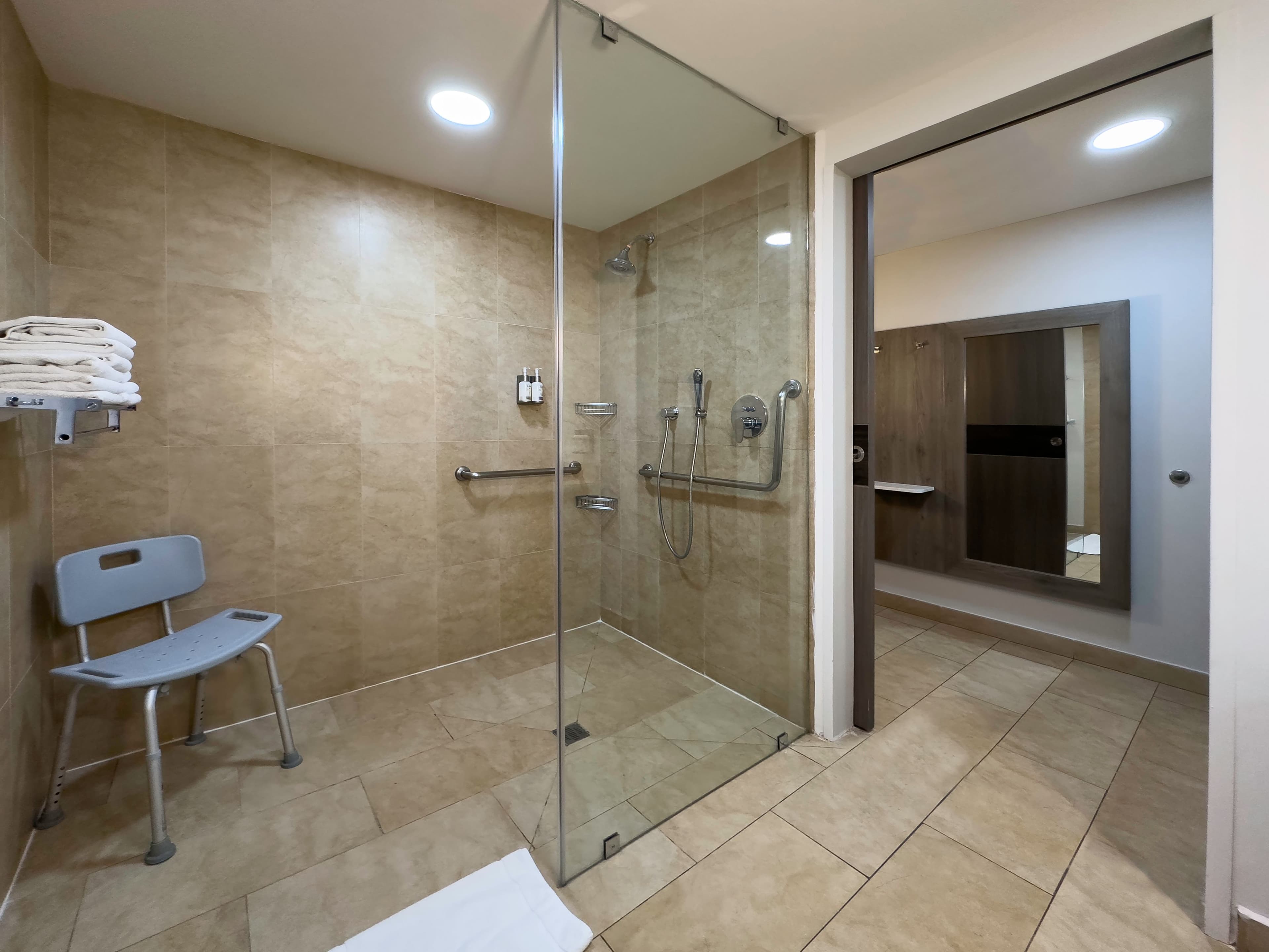 Holiday Inn Express Merida — 18