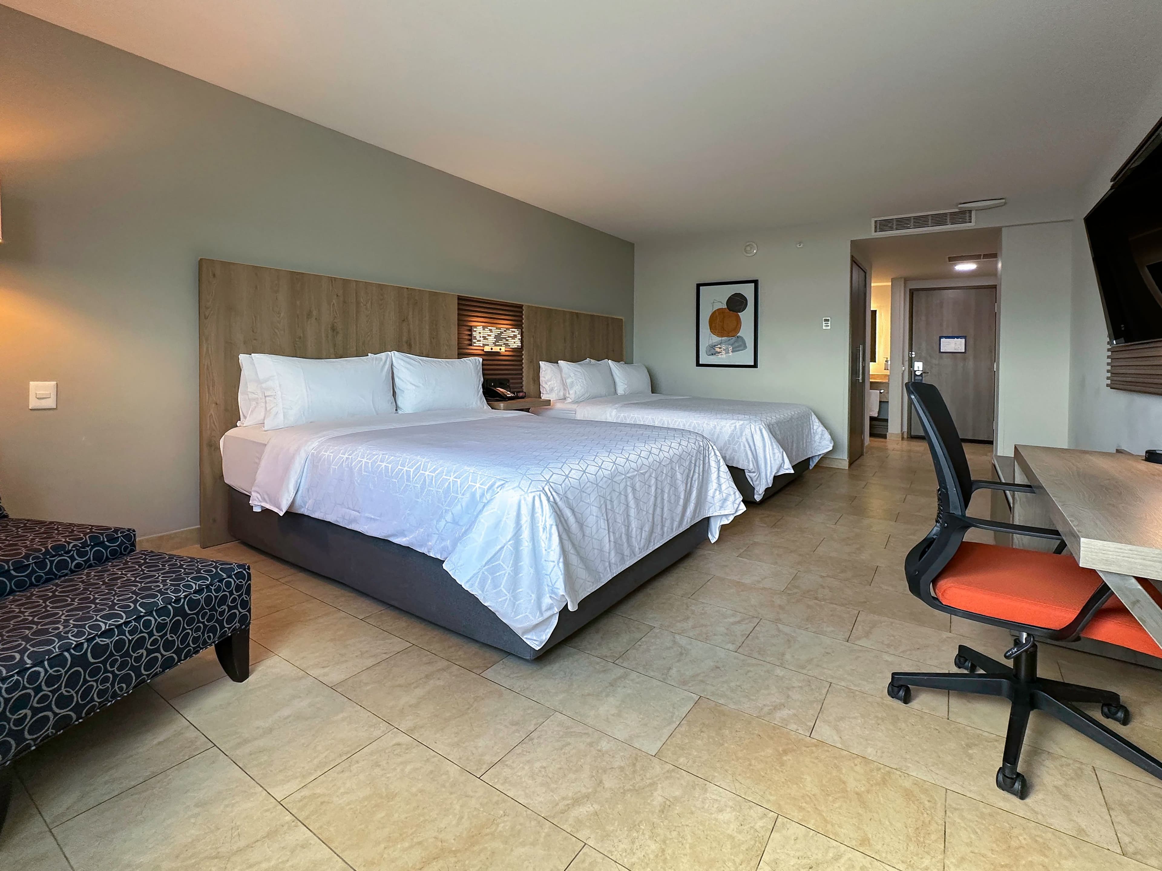 Holiday Inn Express Merida — 33