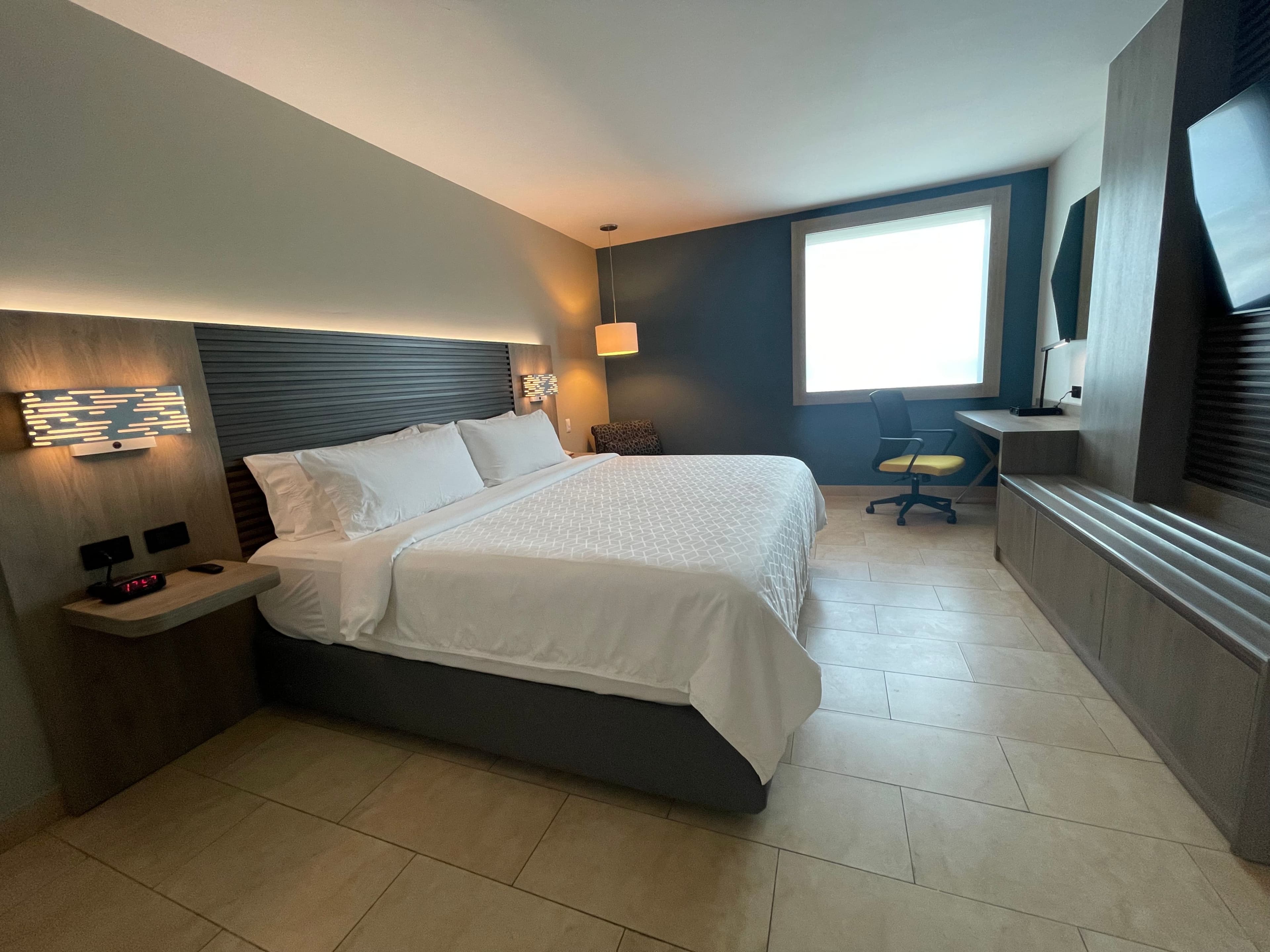 Holiday Inn Express Merida - Image 4