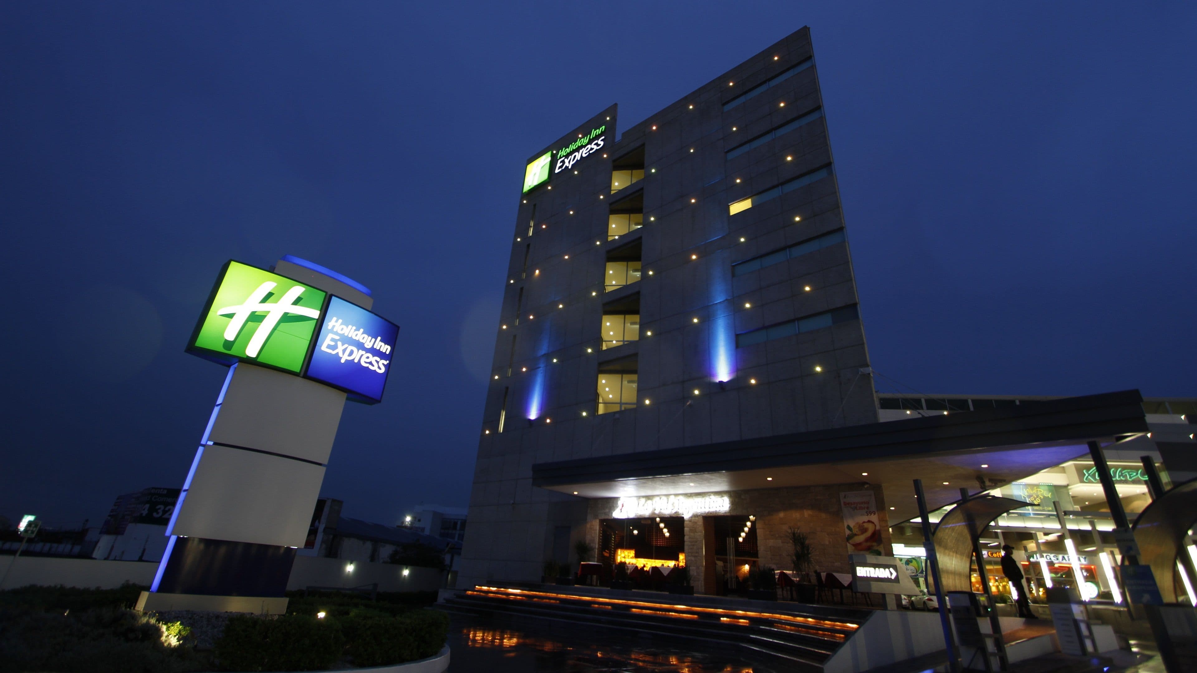 Holiday Inn Express Toluca Galerias Metepec - Image 1