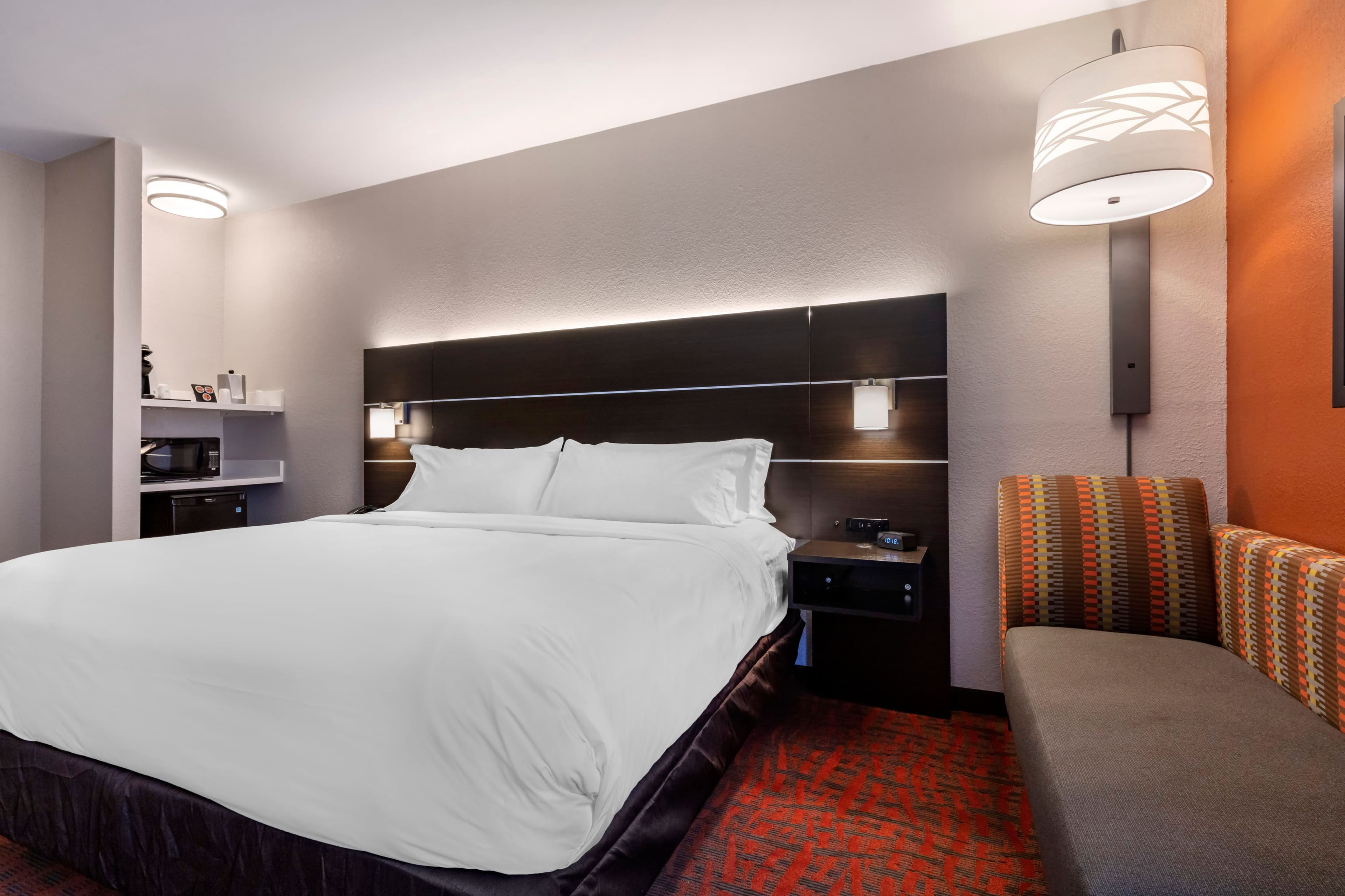 Holiday Inn Express Metropolis - Image 5