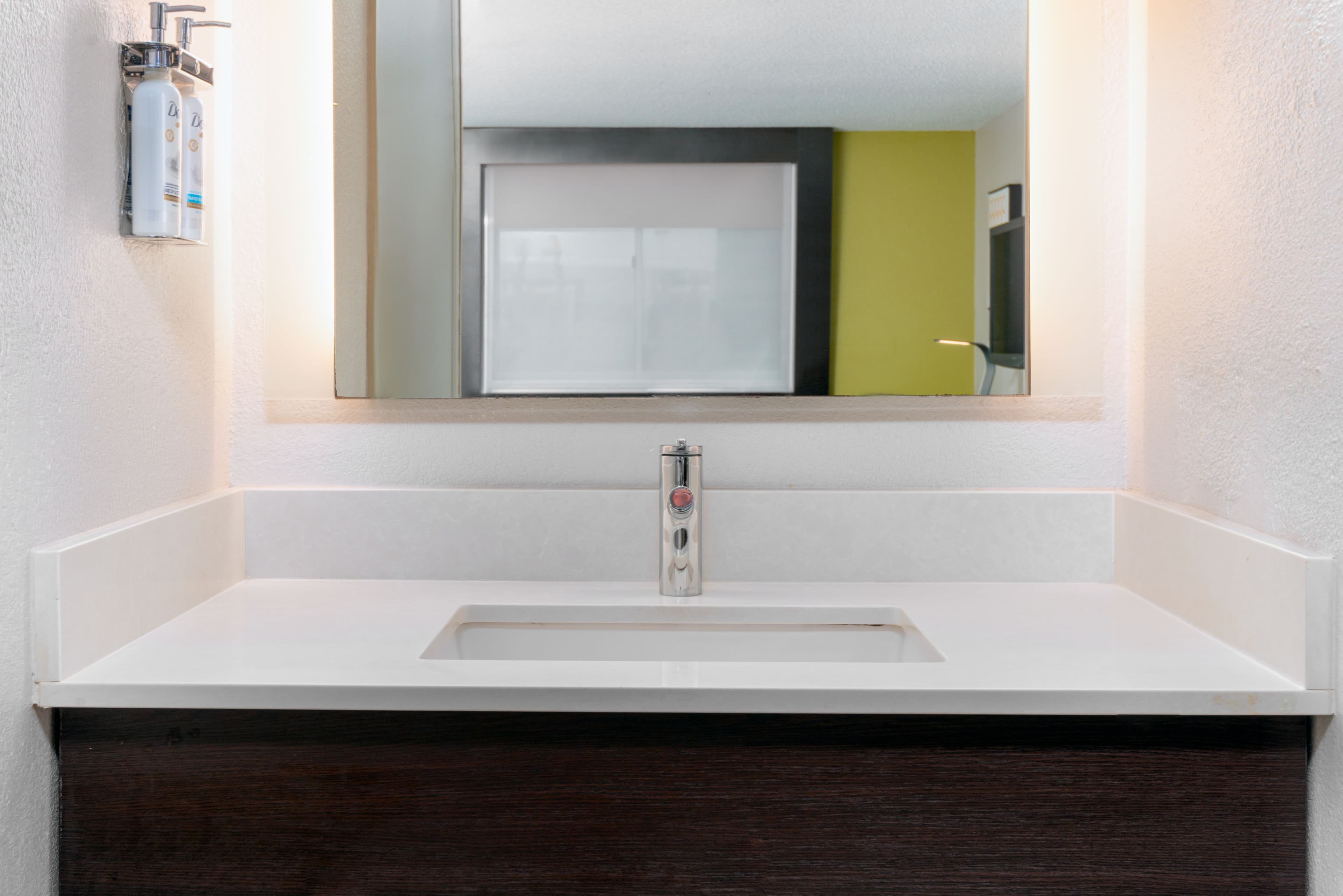 Holiday Inn Express Miami Airport Doral Area — 14