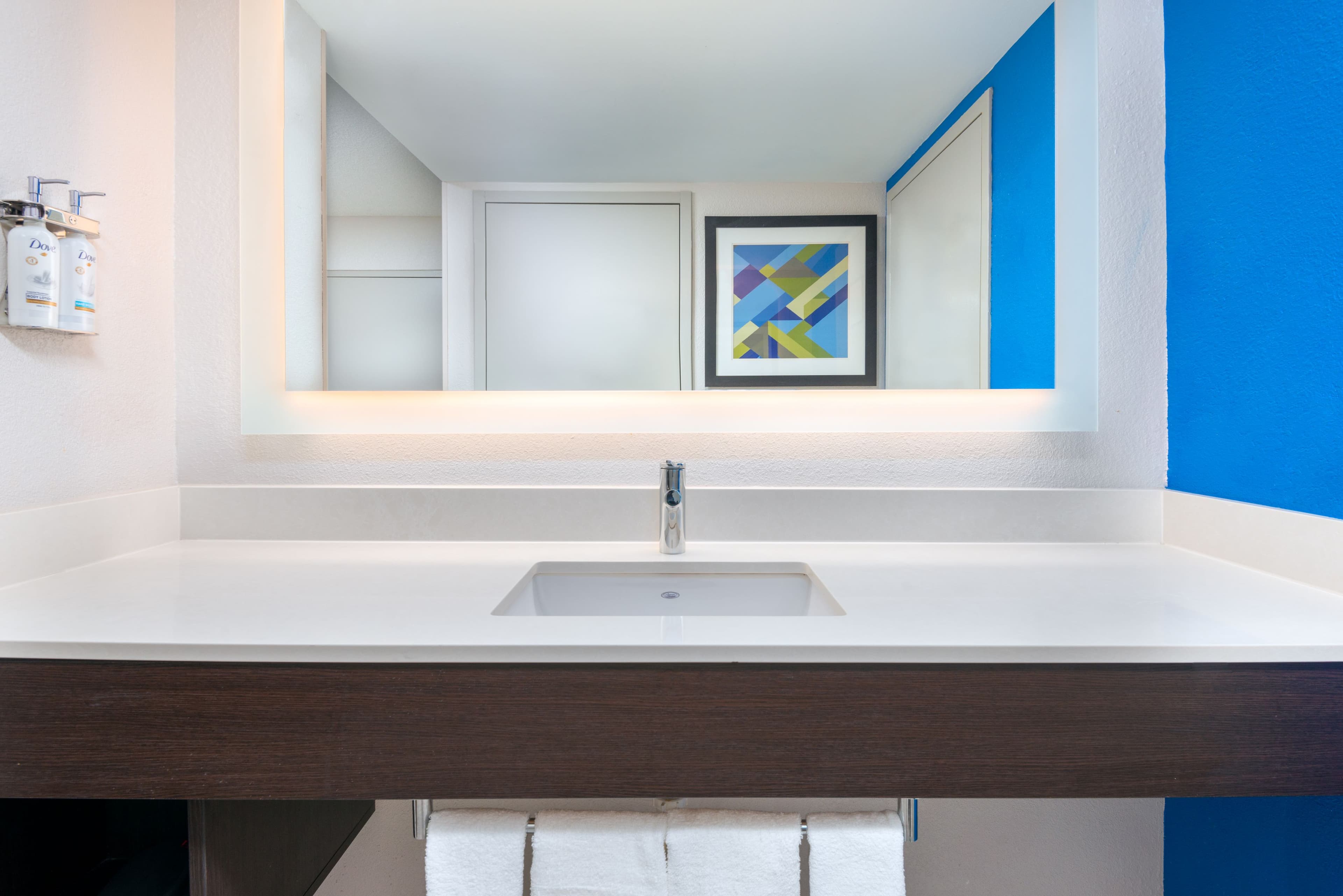 Holiday Inn Express Miami Airport Doral Area — 11