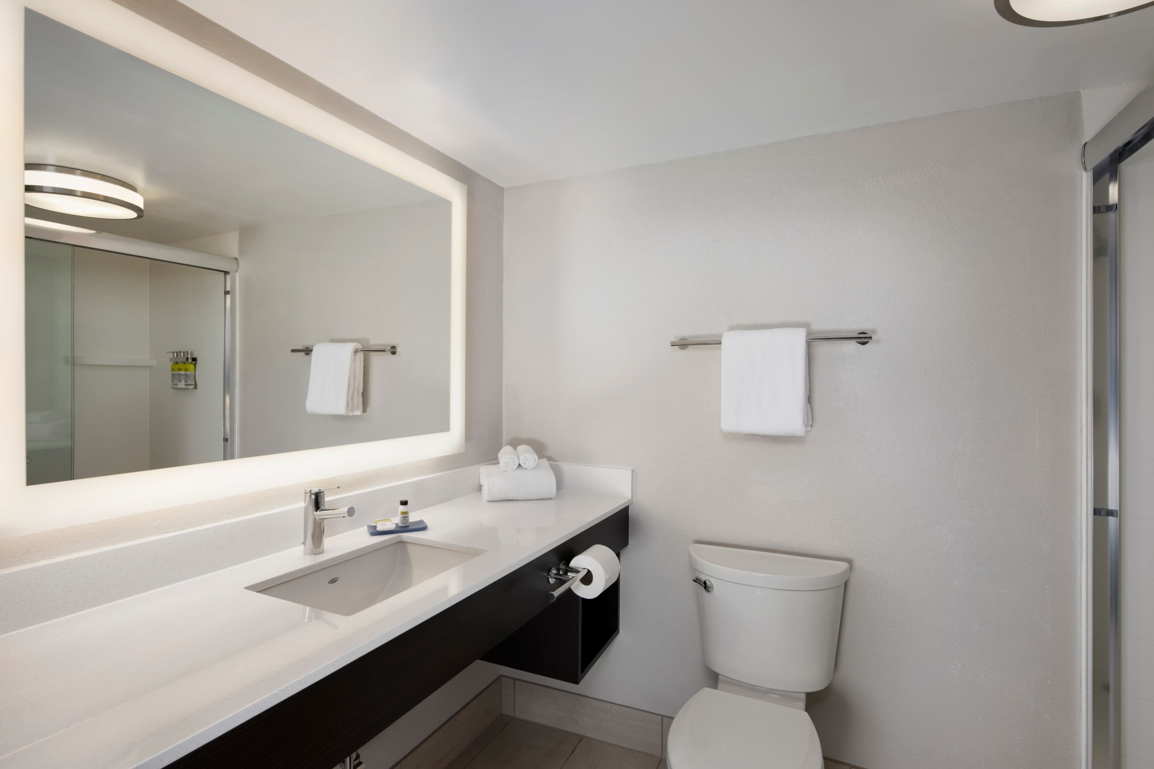 Holiday Inn Express Middlesboro - Image 4