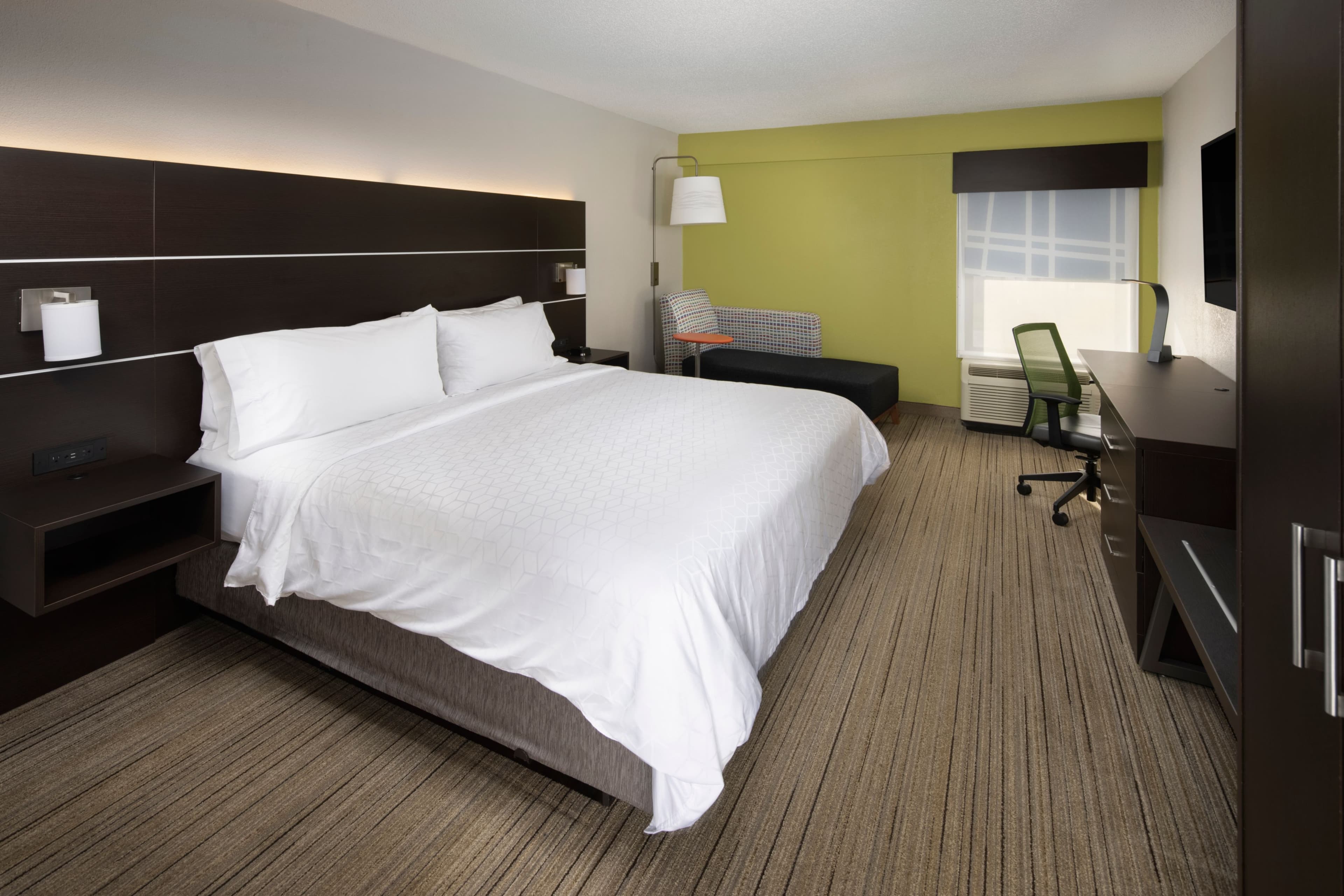 Holiday Inn Express Middlesboro - Image 5