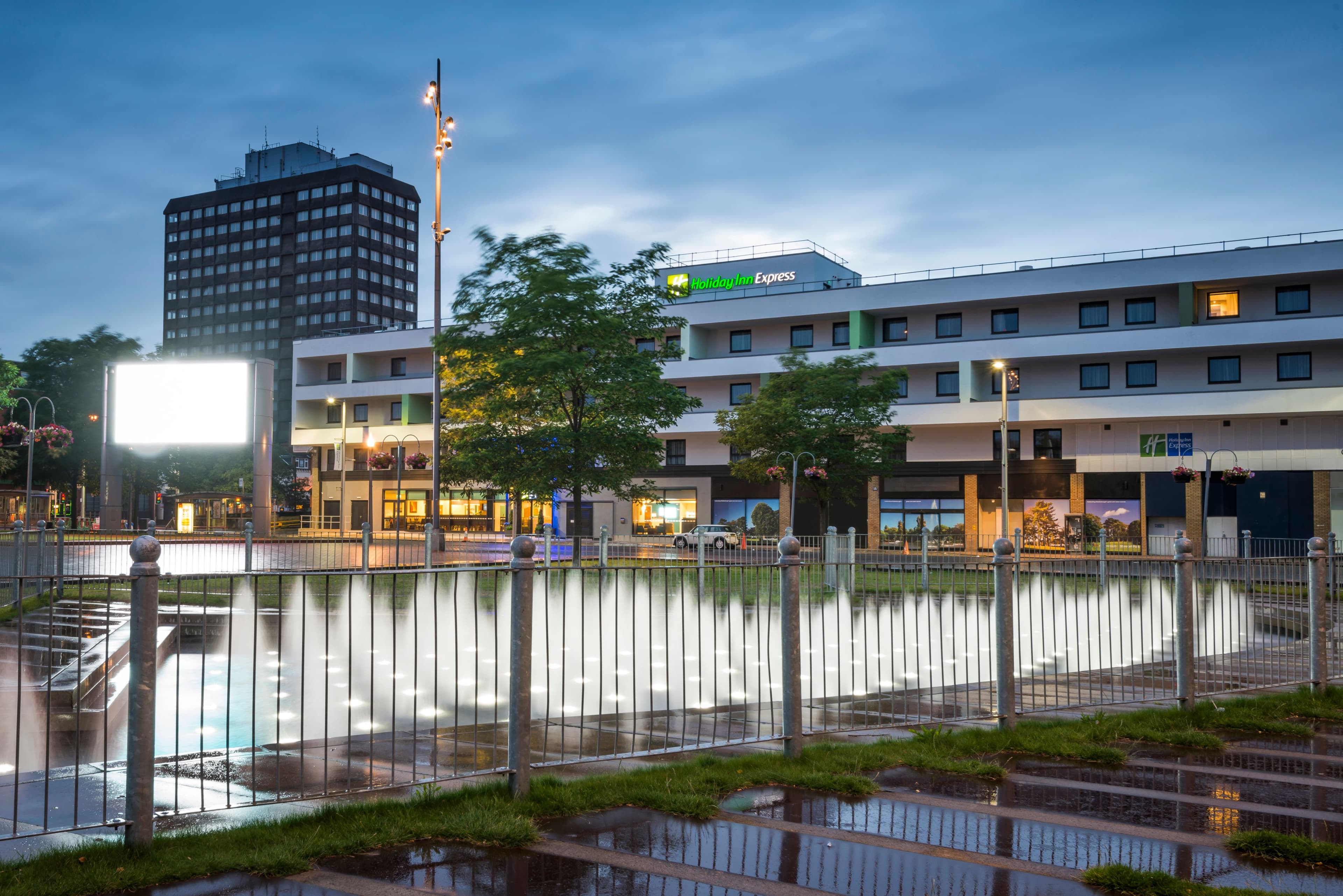 Holiday Inn Express Middlesbrough - Centre Square - Image 1