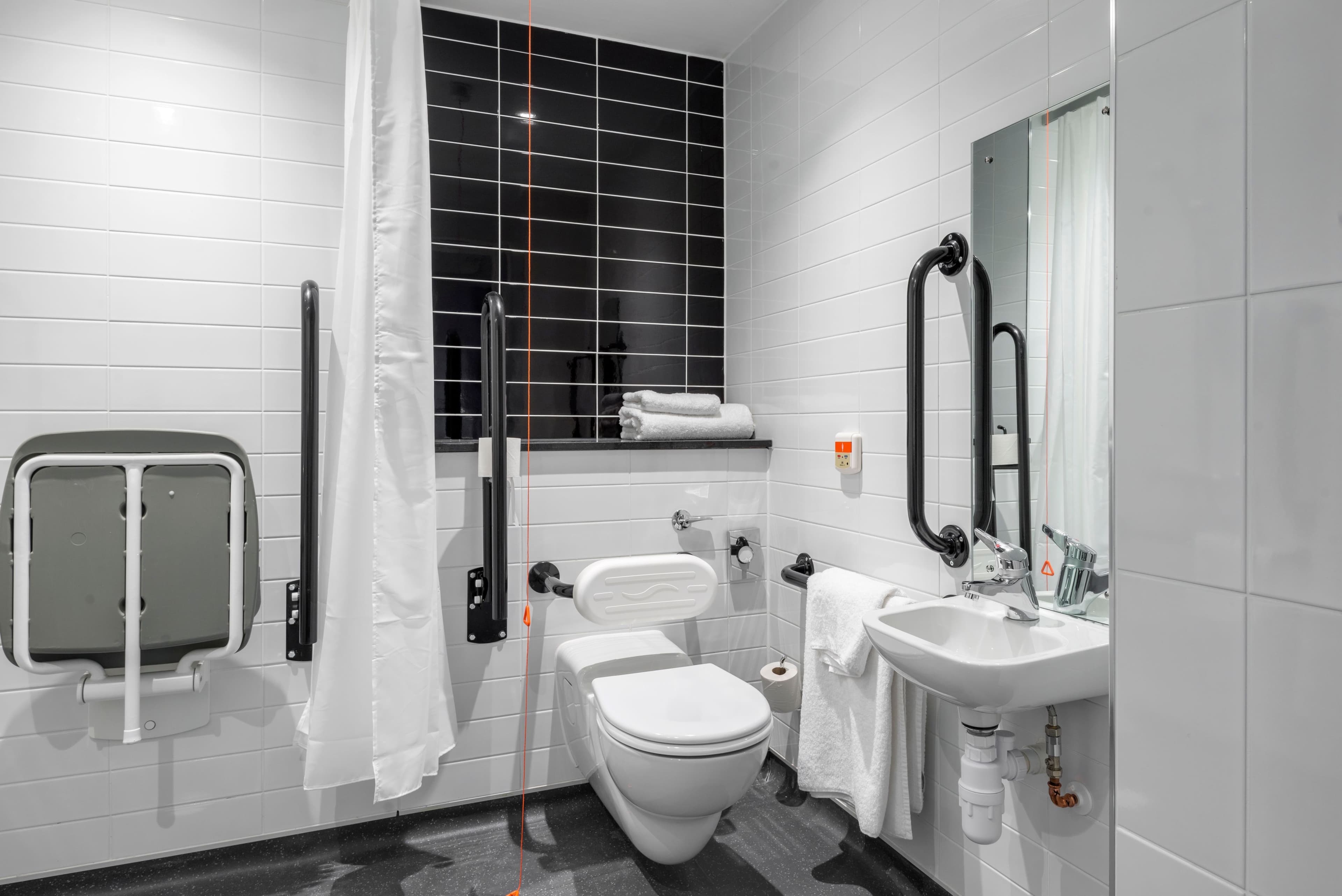 Holiday Inn Express Middlesbrough - Centre Square — 9