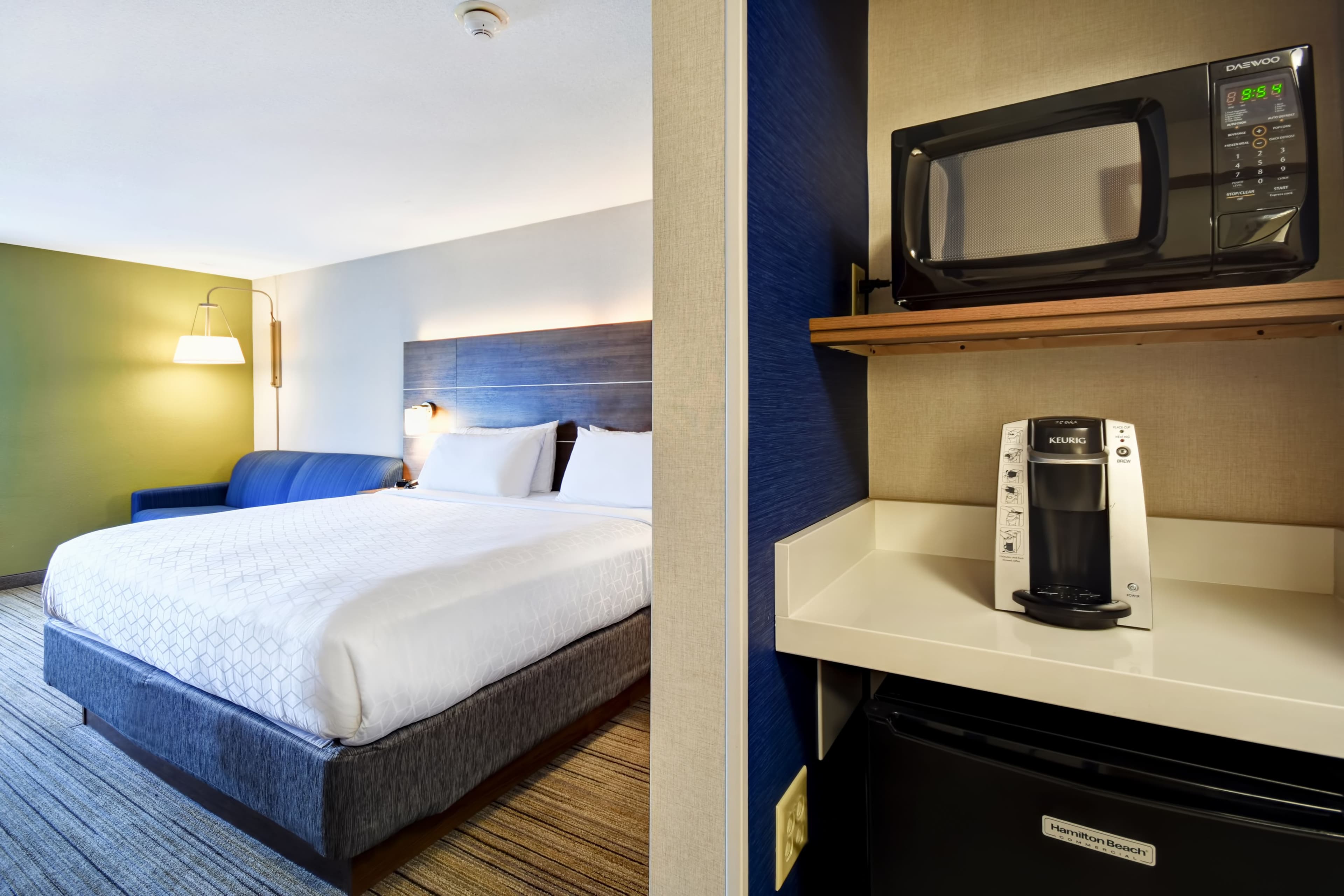 Holiday Inn Express Newport North - Middletown — 6