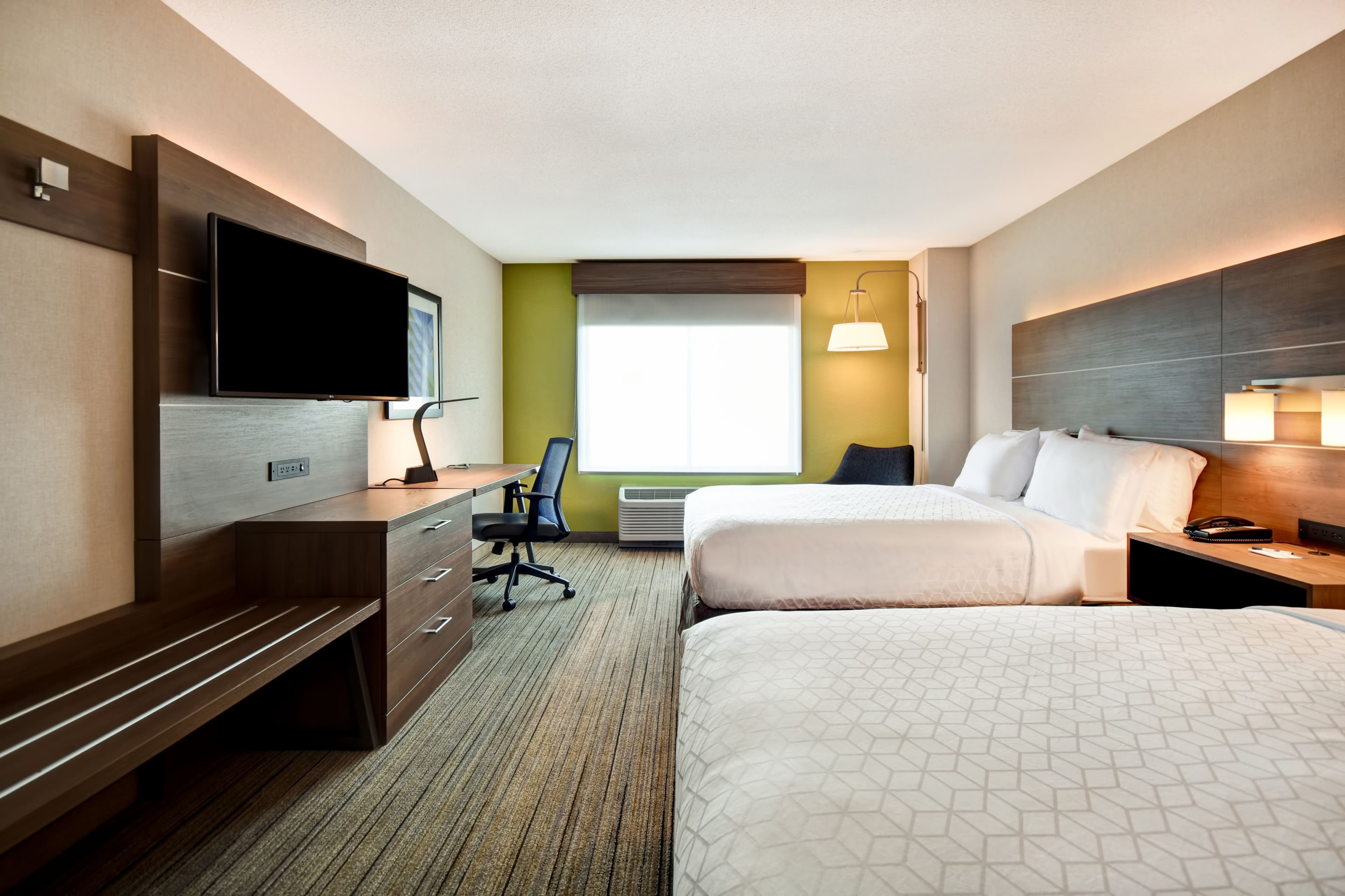 Holiday Inn Express Newport North - Middletown — 24