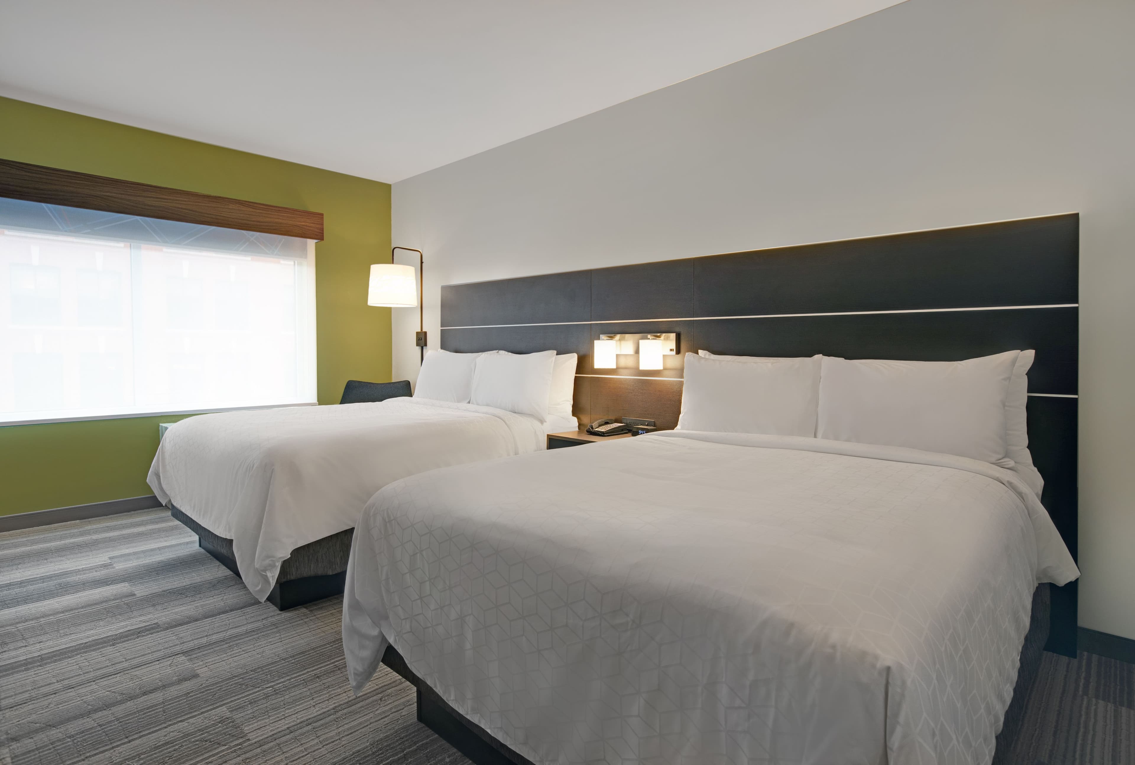 Holiday Inn Express Milwaukee Downtown — 24