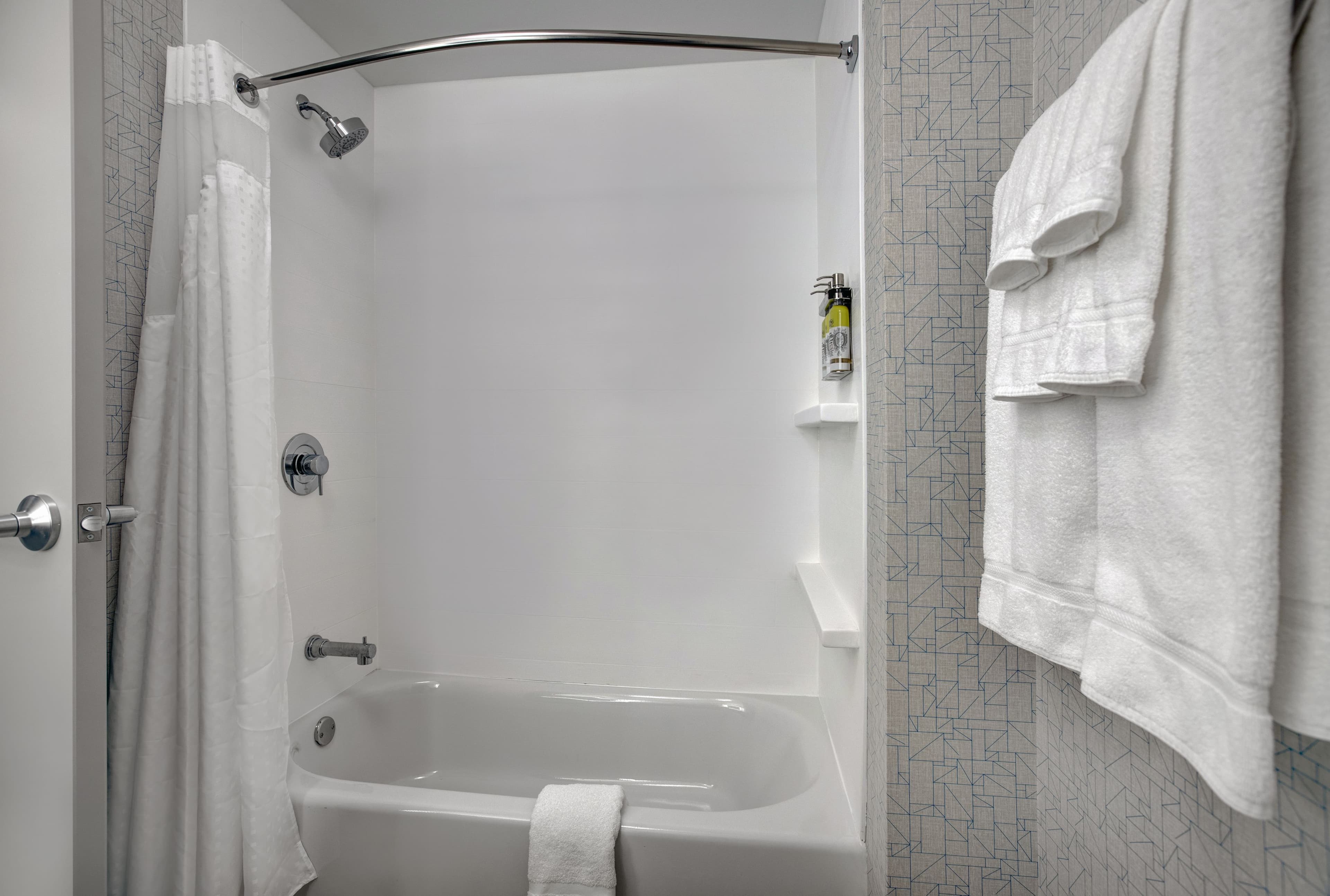 Holiday Inn Express Milwaukee Downtown — 25