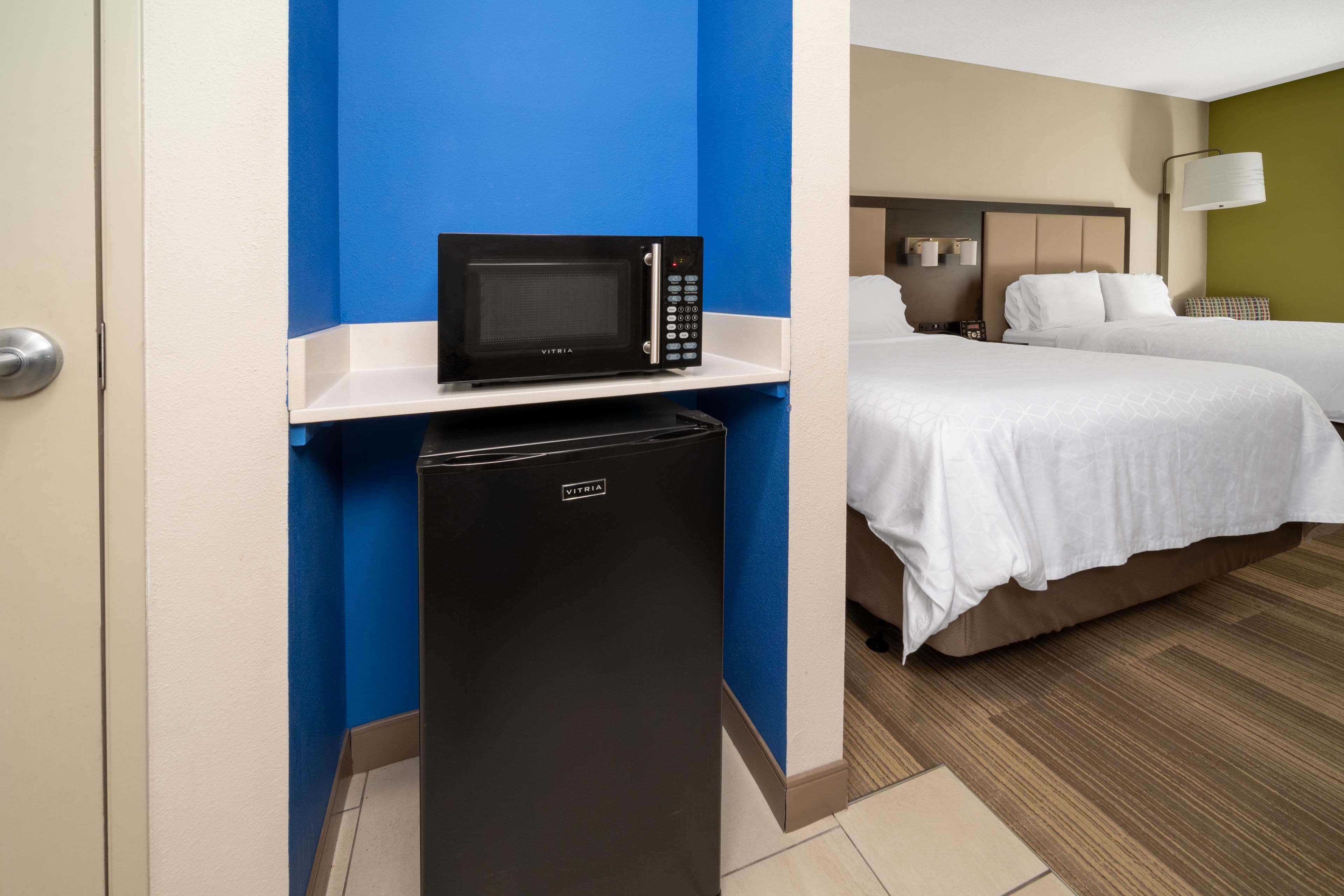 Holiday Inn Express Minden — 9