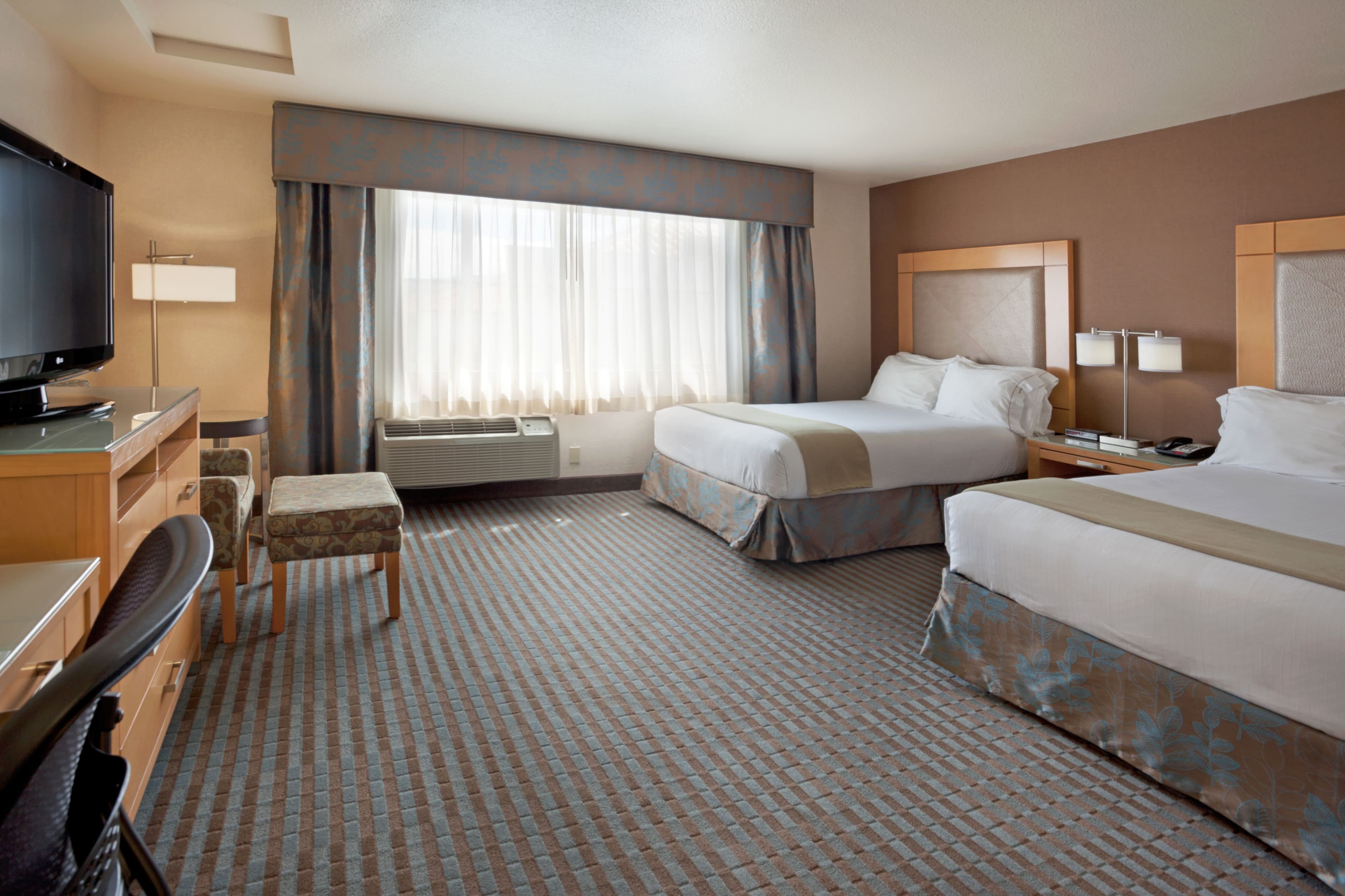 Holiday Inn Express Monterey-Cannery Row — 13