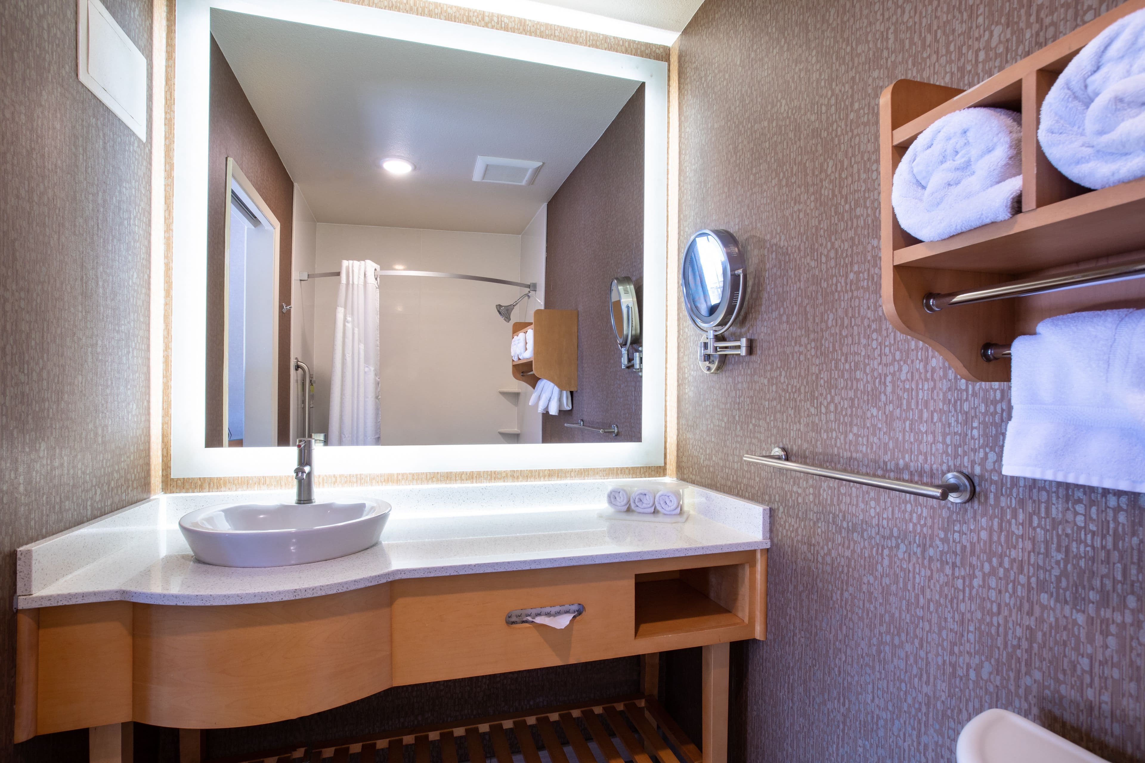 Holiday Inn Express Monterey-Cannery Row - Image 5