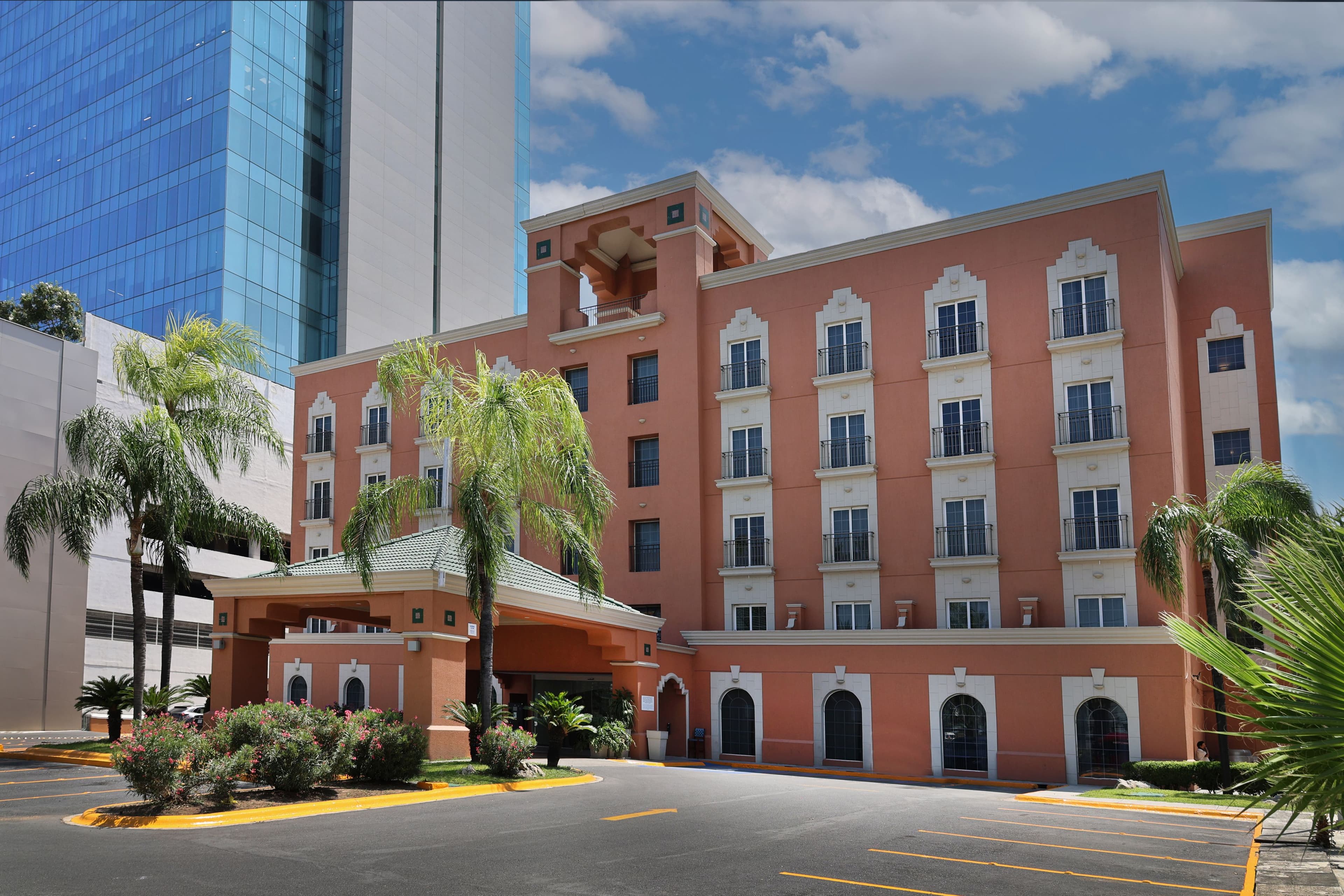 Monterrey Galerias-Sn Jeronimo - Image 1