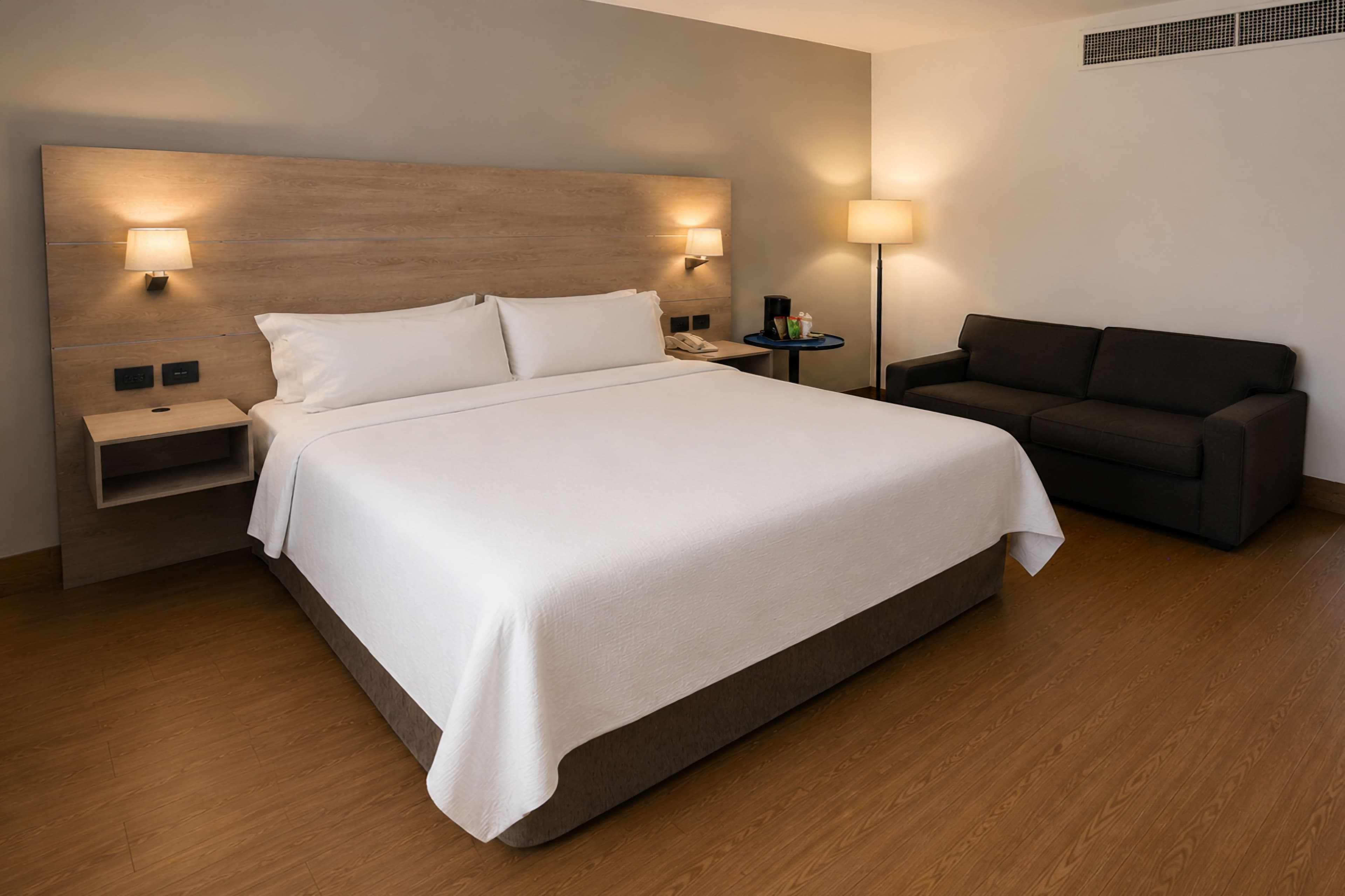 Holiday Inn Express Monterrey Tecnologico — 14