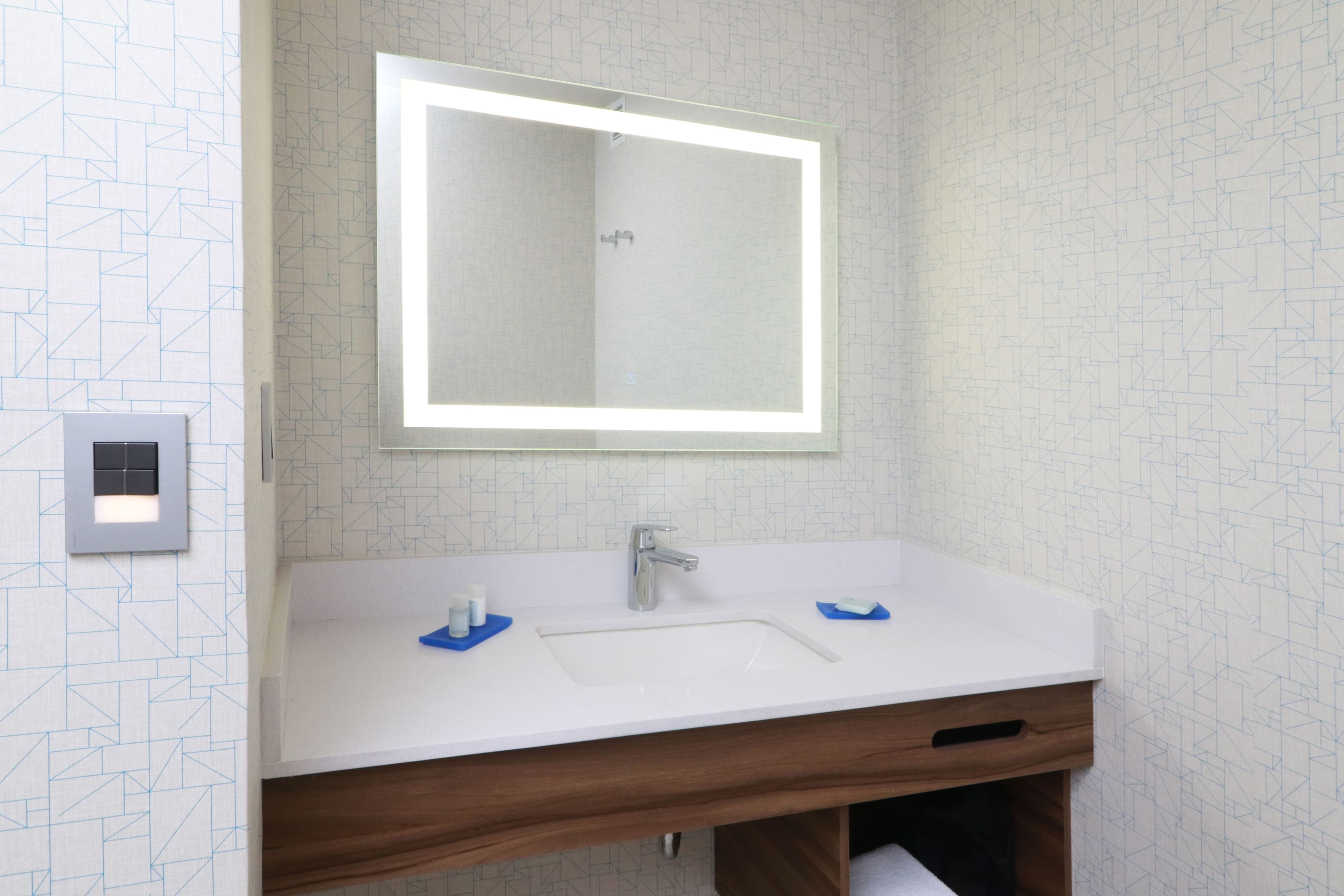 Holiday Inn Express Monterrey - Fundidora - Image 4