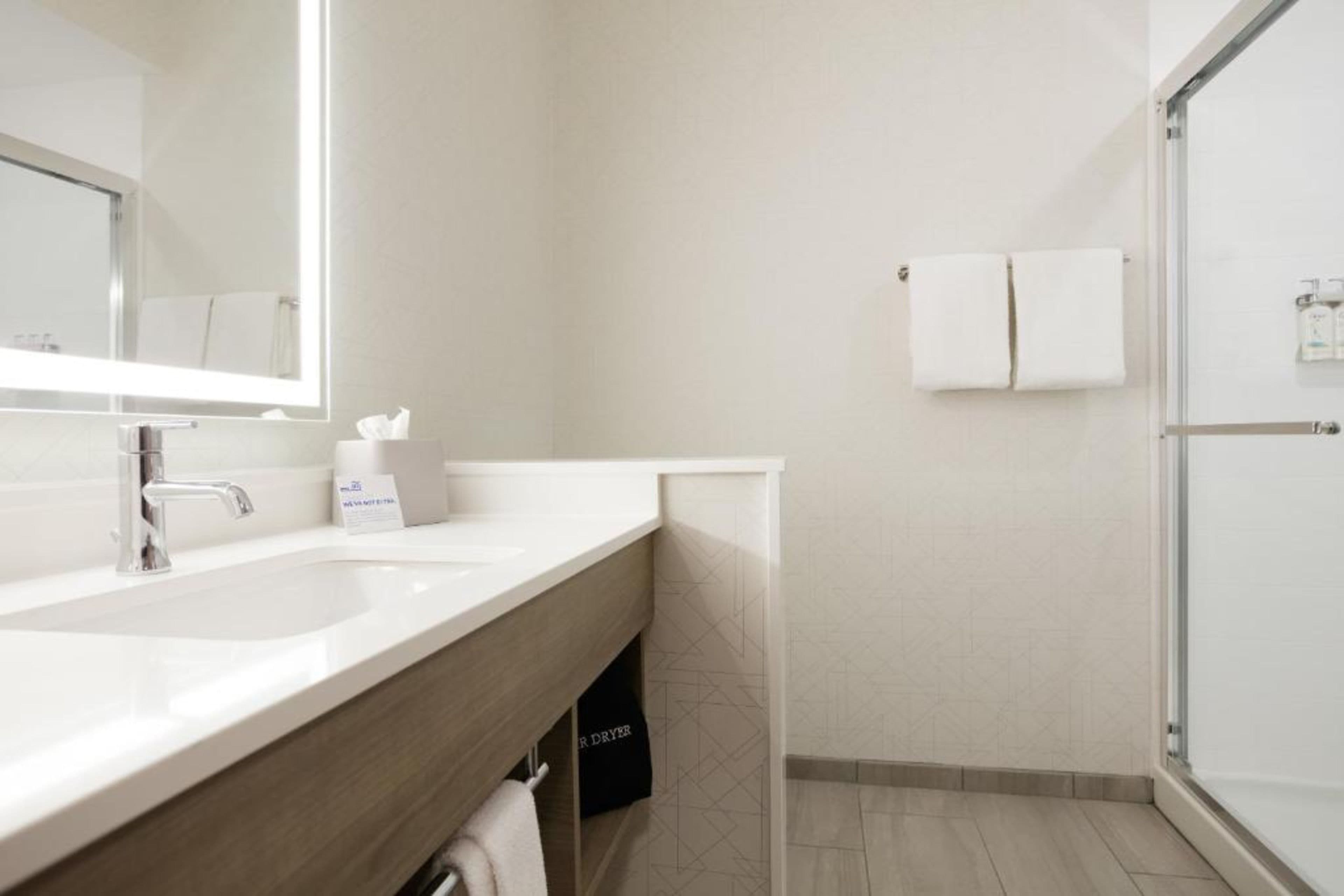 Holiday Inn Express Montgomery - East I-85 — 12