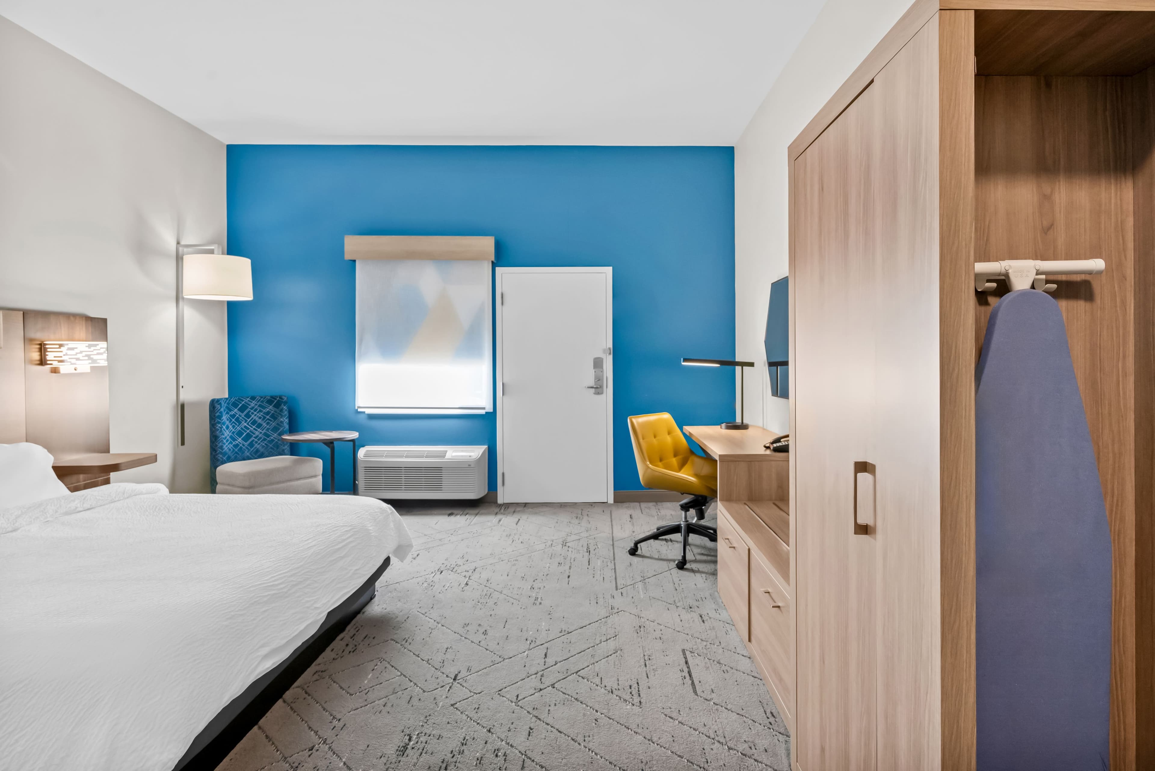 Holiday Inn Express Monticello — 14