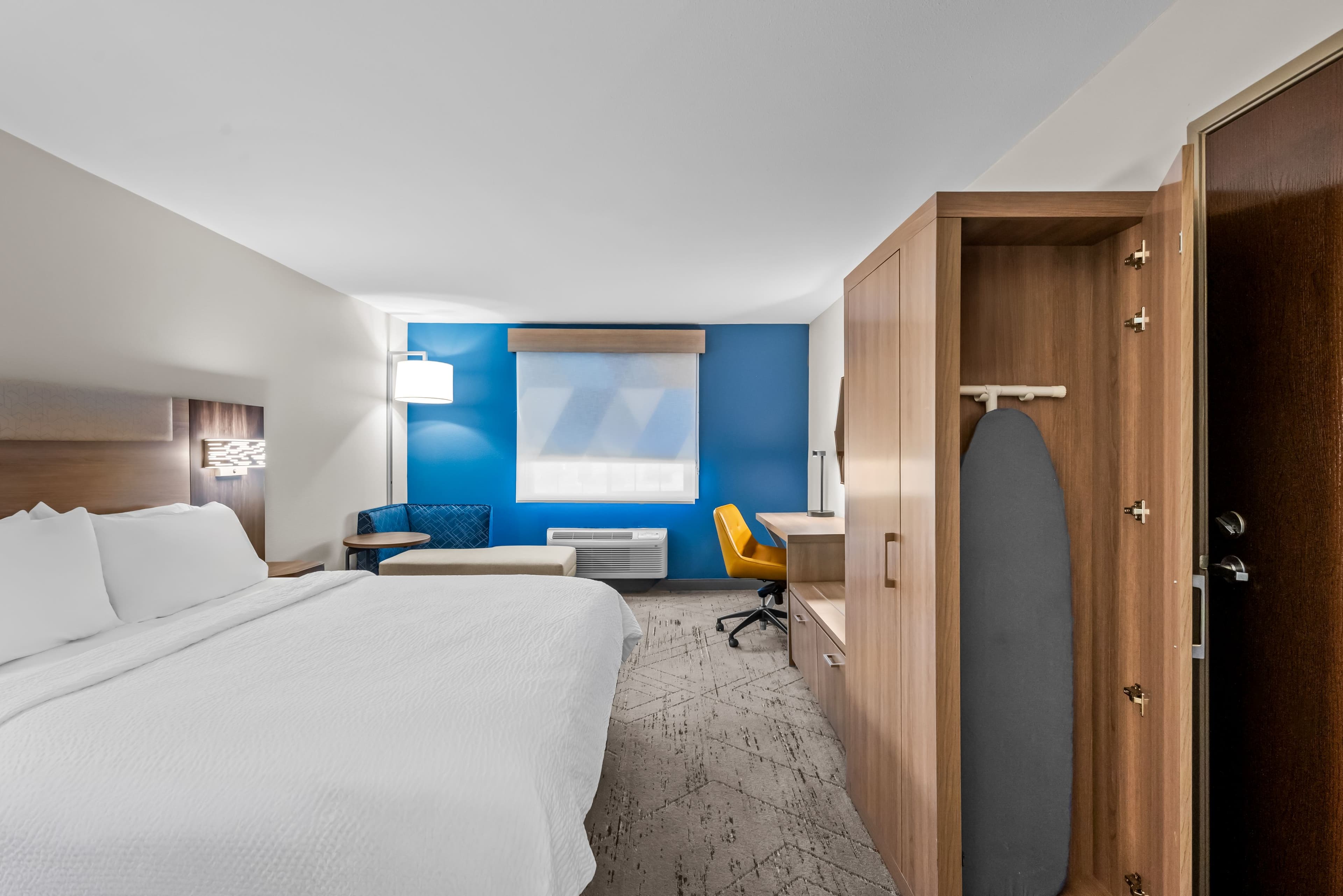 Holiday Inn Express Monticello - Image 5