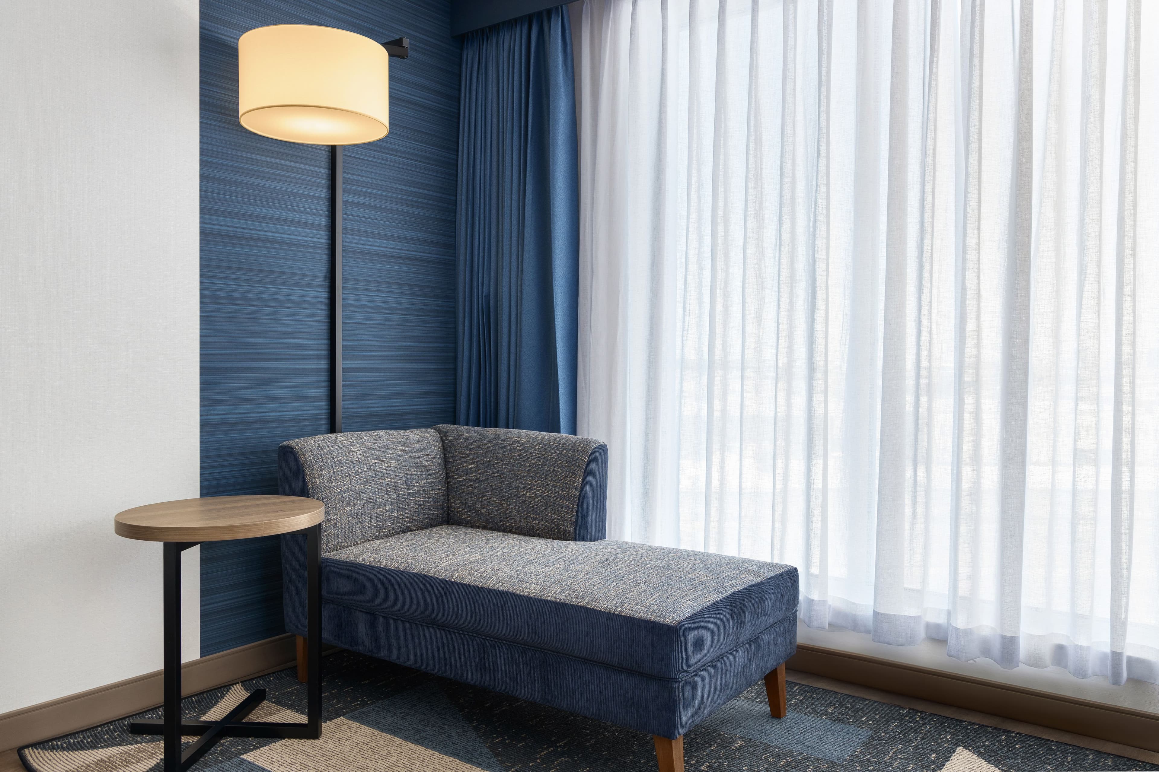 Holiday Inn Express Montreal Airport - St-Laurent — 13