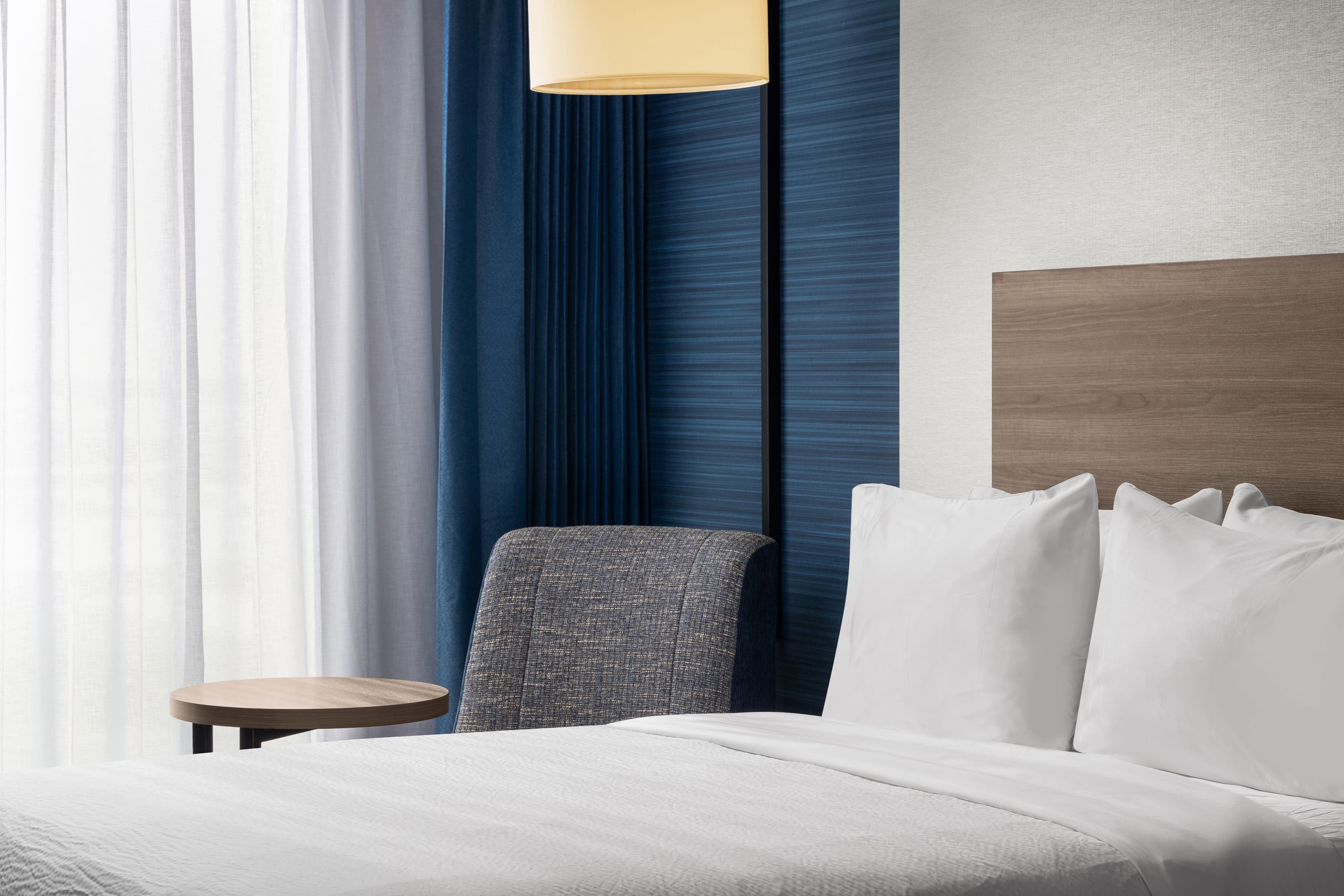 Holiday Inn Express Montreal Airport - St-Laurent — 15