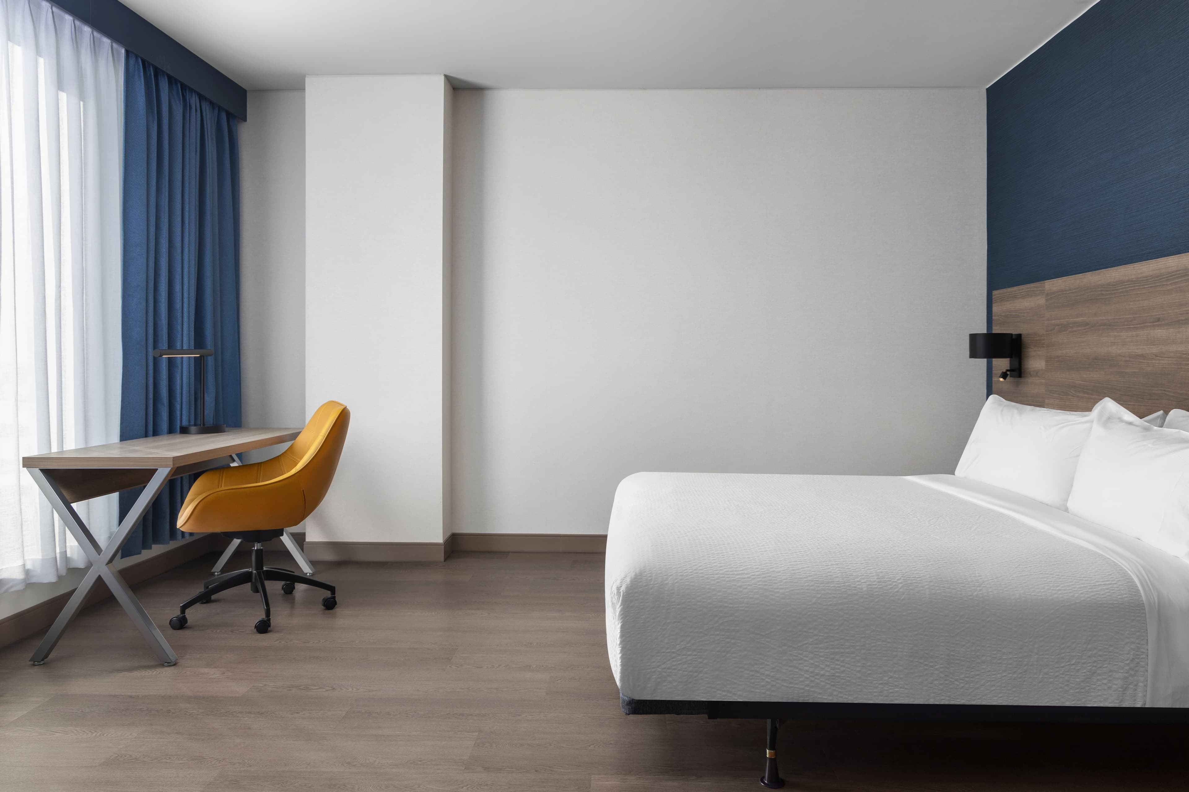 Holiday Inn Express Montreal Airport - St-Laurent - Image 3