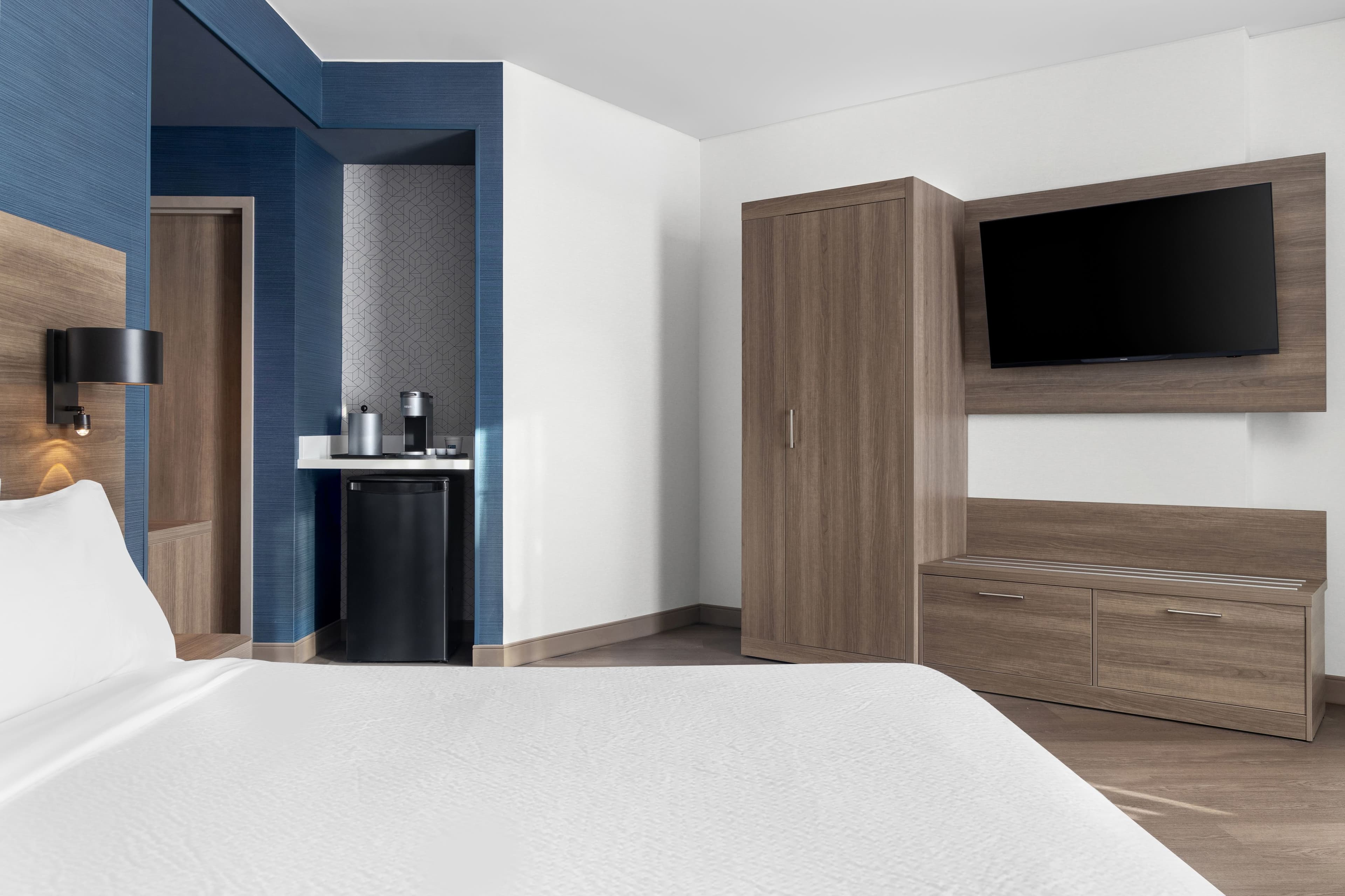 Holiday Inn Express Montreal Airport - St-Laurent - Image 5