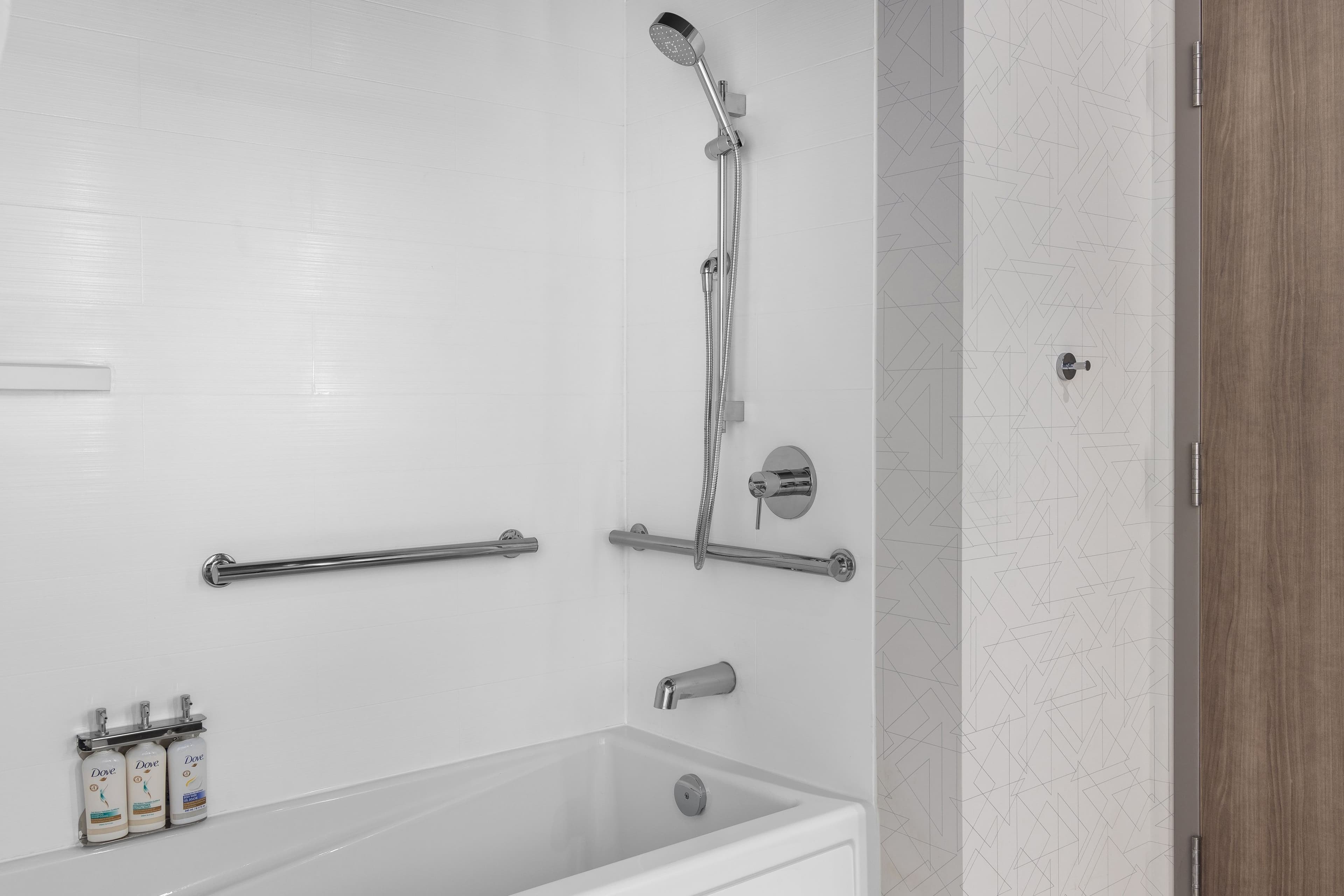 Holiday Inn Express Montreal Airport - St-Laurent — 8