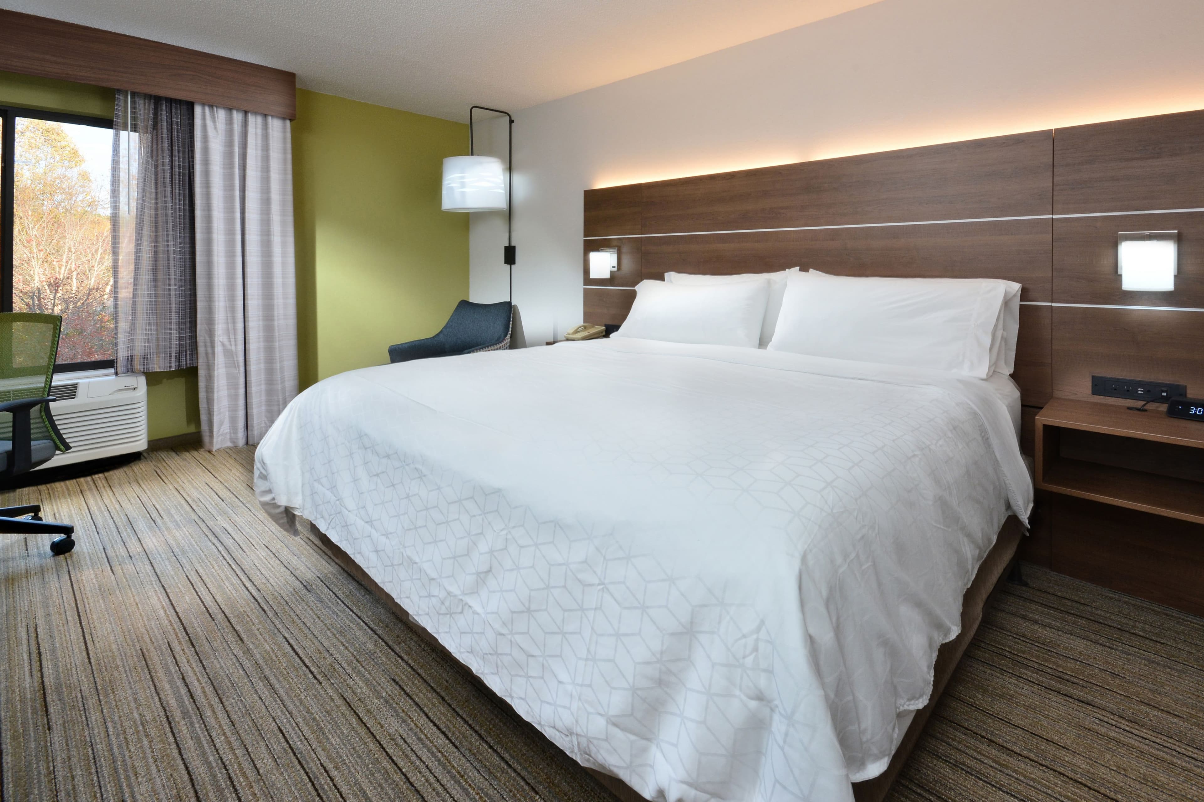 Holiday Inn Express Raleigh-Durham Airport — 6