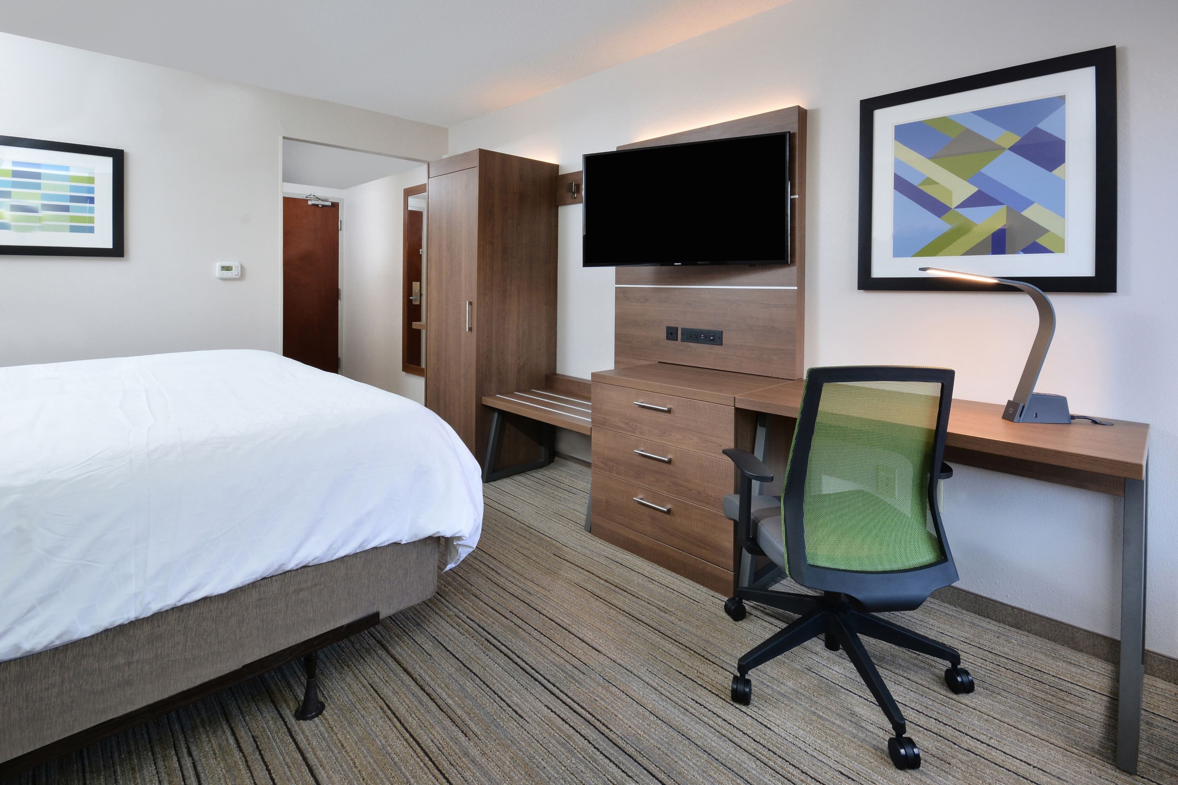 Holiday Inn Express Raleigh-Durham Airport — 7