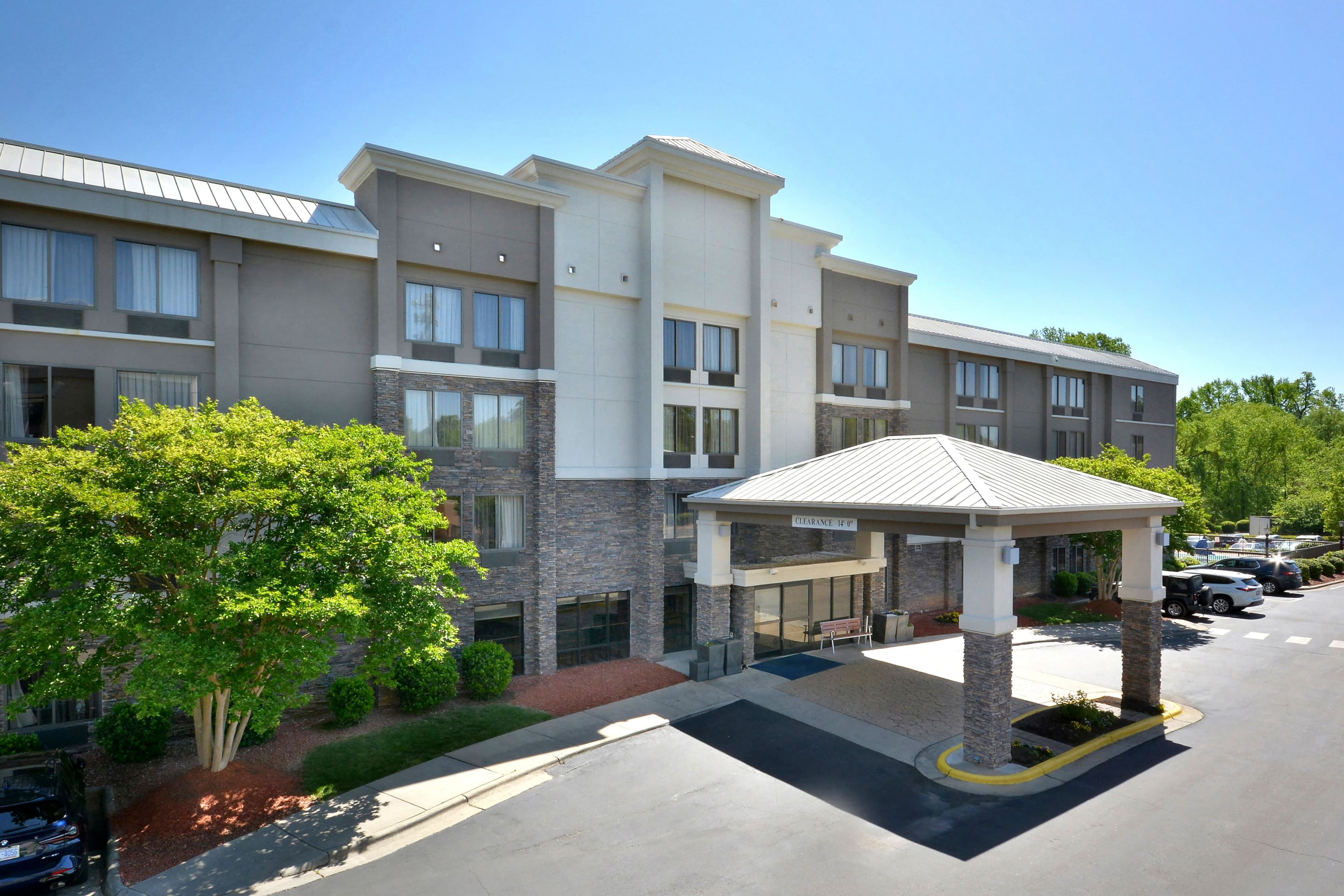 Holiday Inn Express Raleigh-Durham Airport - Image 1