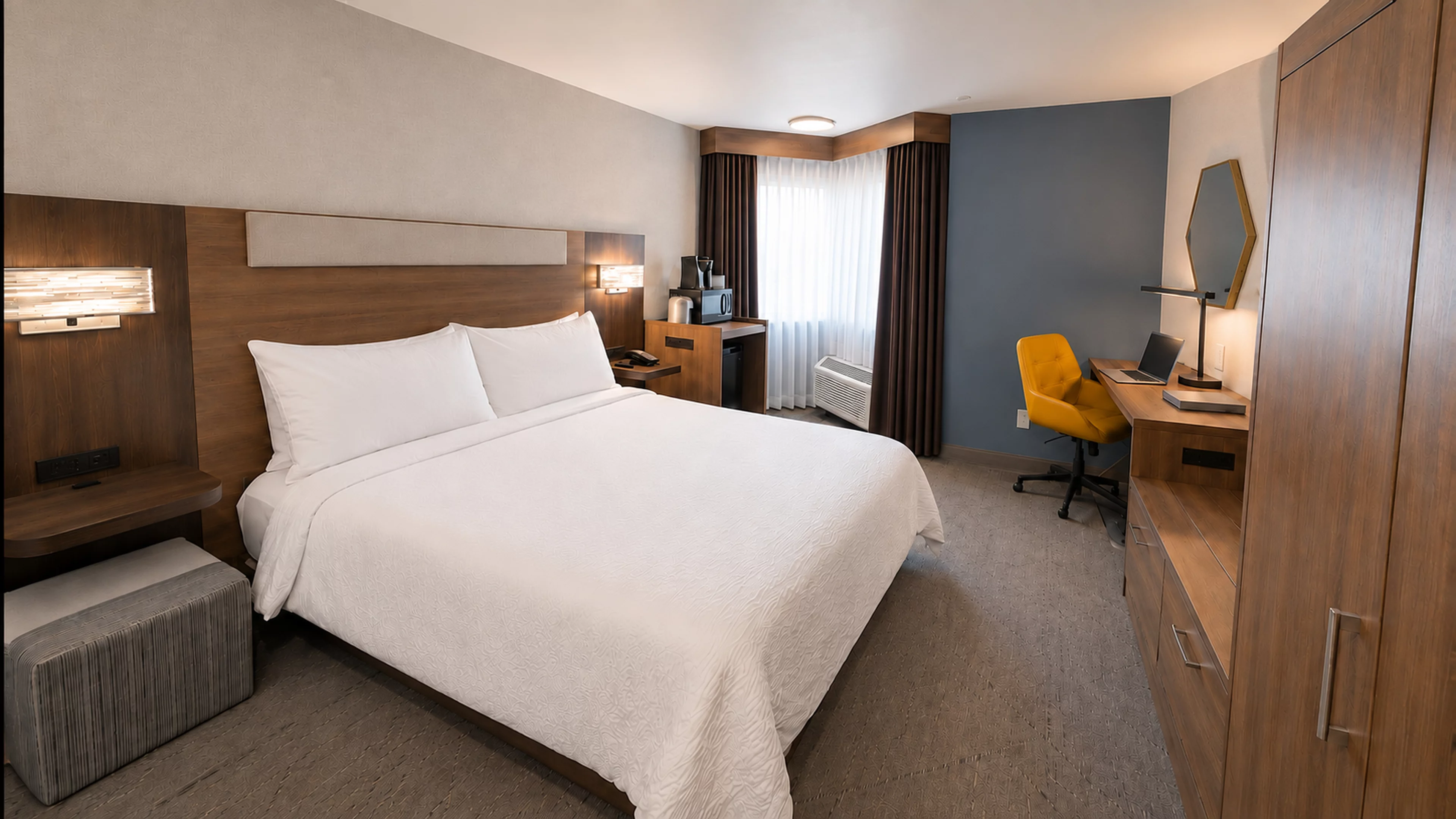 Holiday Inn Express Mountain View - S Palo Alto — 10
