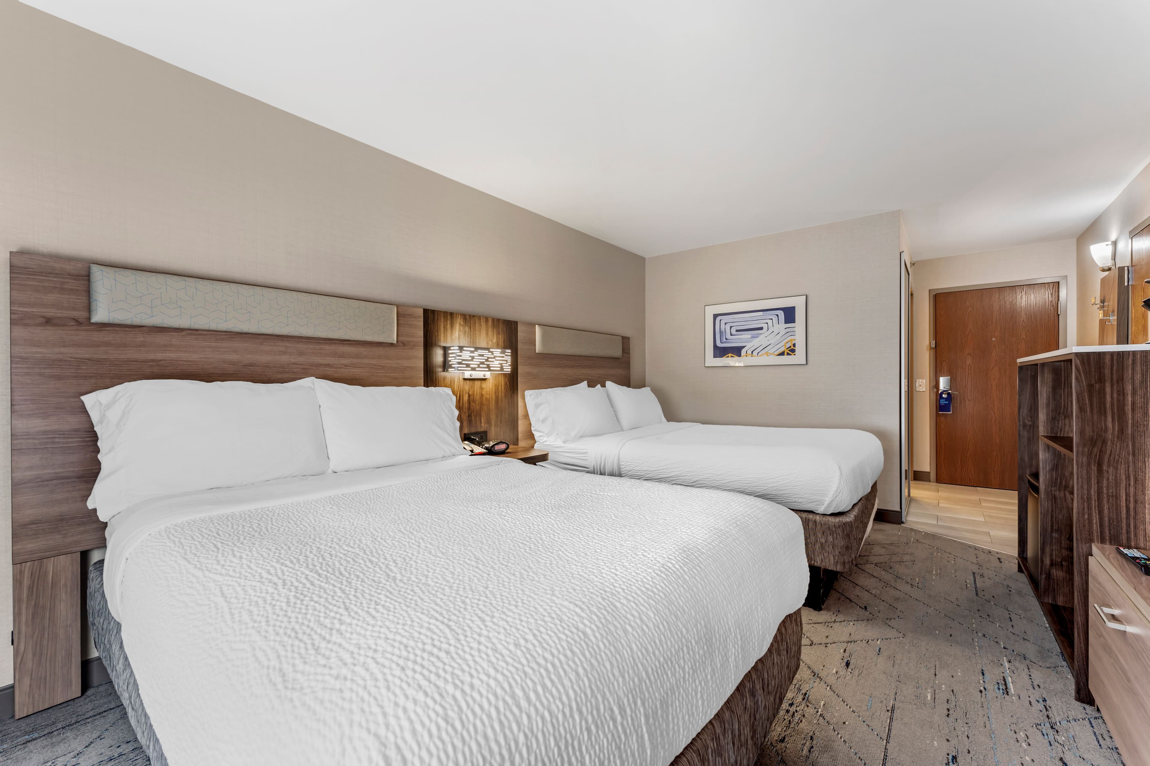 Holiday Inn Express Pittsburgh E - Waterfront Dr — 20